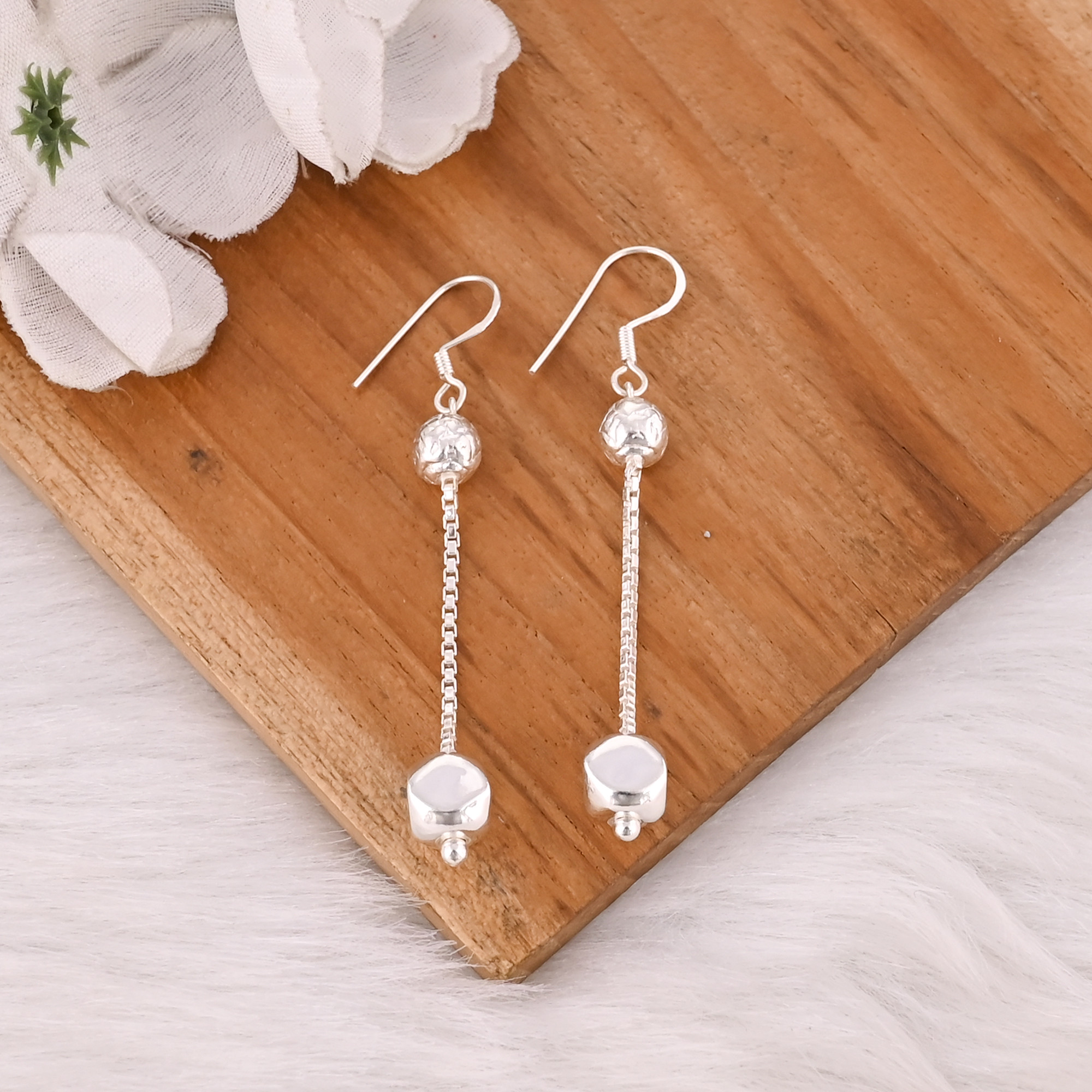 Classic Custom Design 925 Silver Dangler Earring for Girls and Women College Wear Office Wear and Daily Wear at Wholesale Price