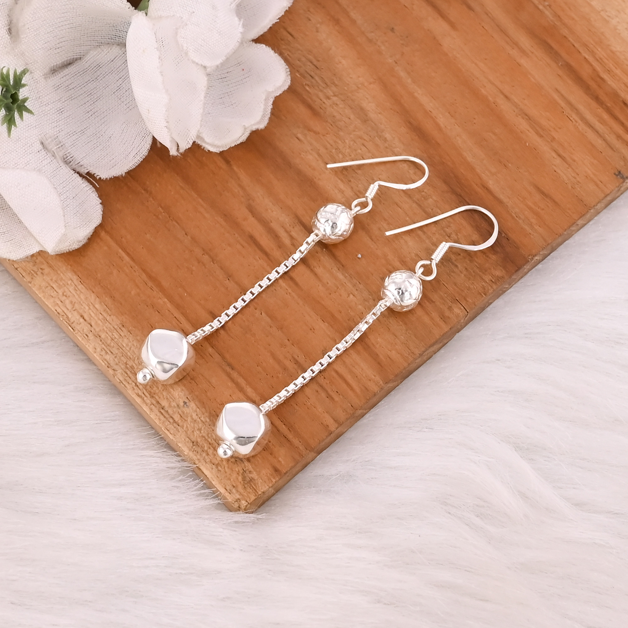 Classic Custom Design 925 Silver Dangler Earring for Girls and Women College Wear Office Wear and Daily Wear at Wholesale Price