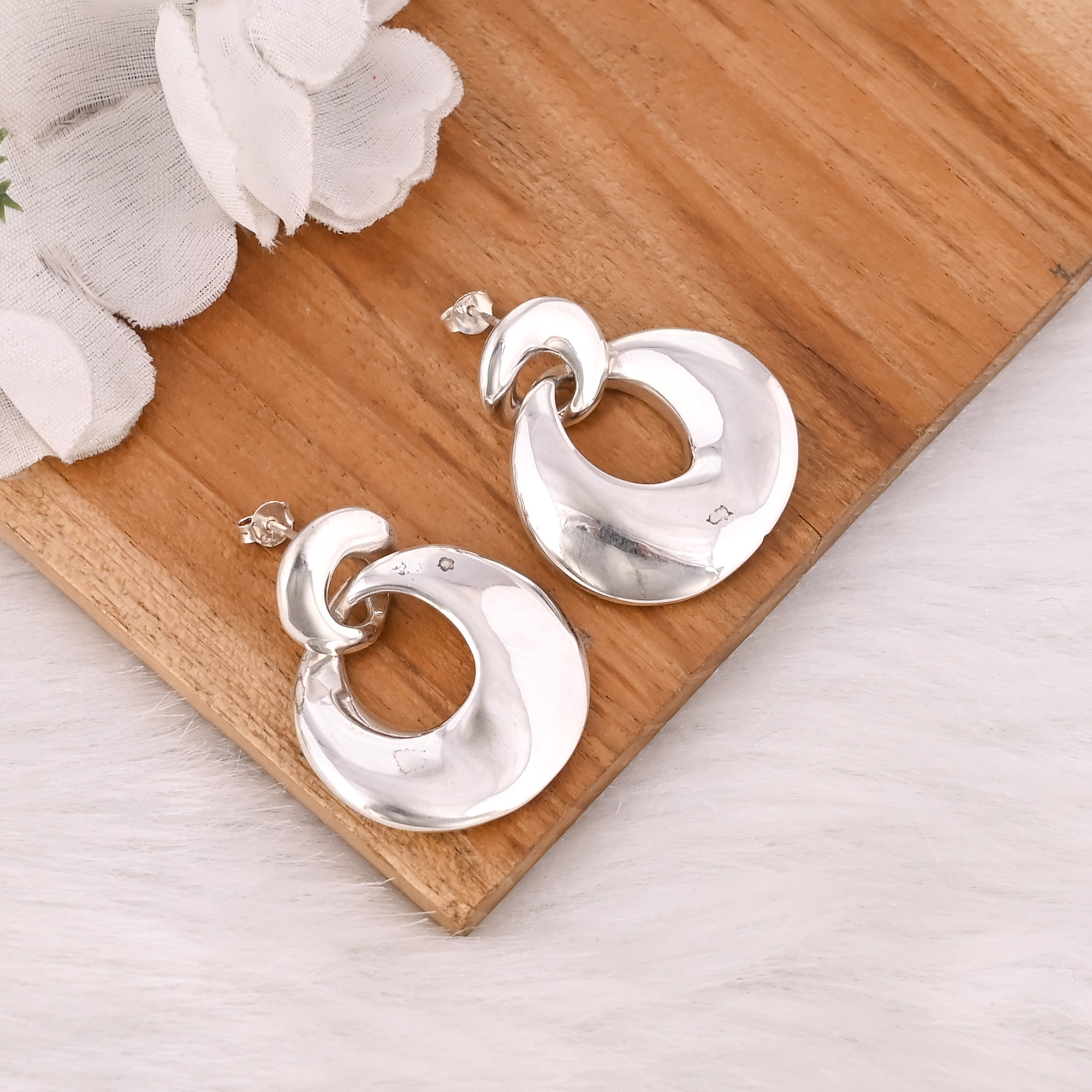 High Quality Luxury Classic 925 Sterling Silver Plain Hoop Earrings Cute Wedding Gift for Women Lucky Wholesale Party Jewelry
