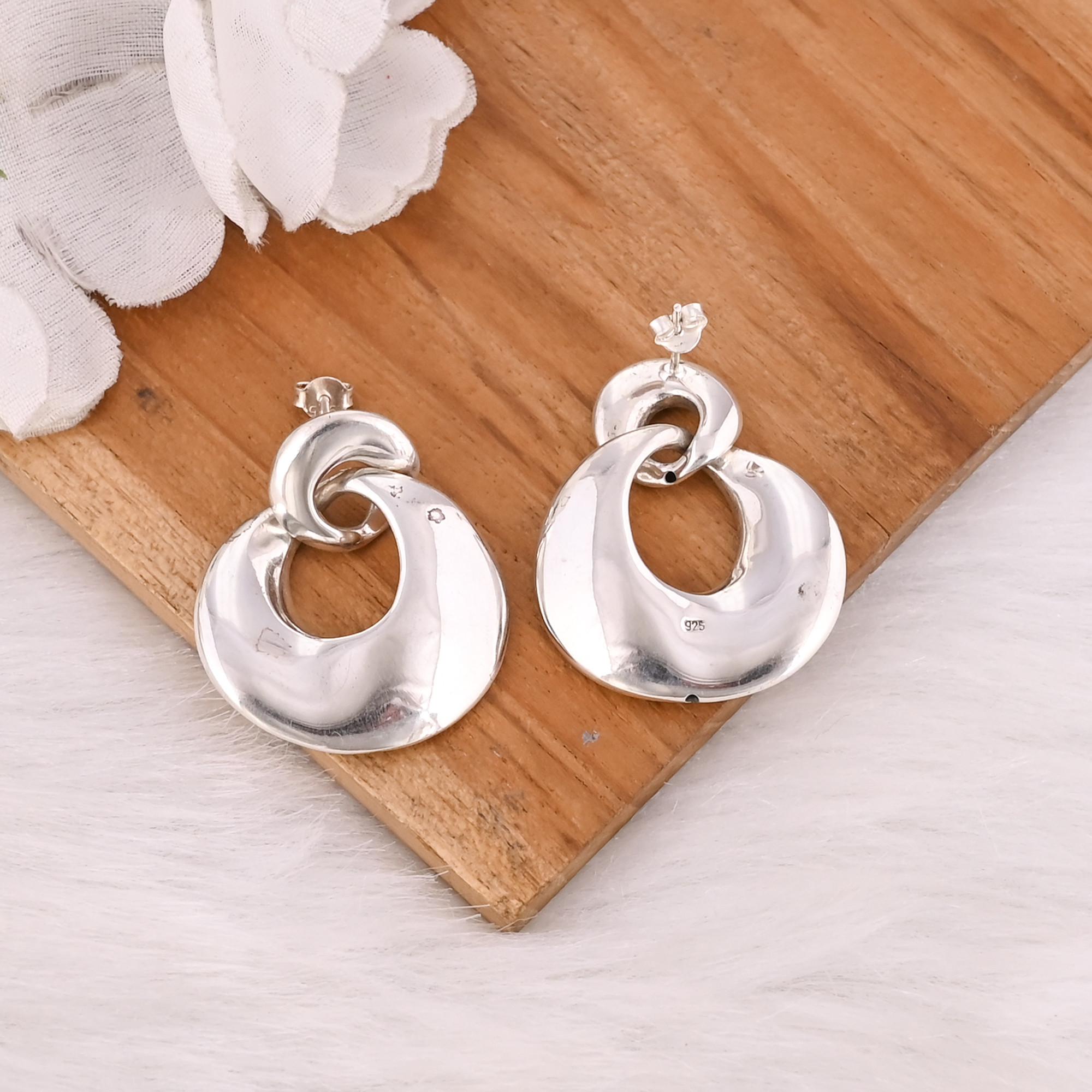 High Quality Luxury Classic 925 Sterling Silver Plain Hoop Earrings Cute Wedding Gift for Women Lucky Wholesale Party Jewelry