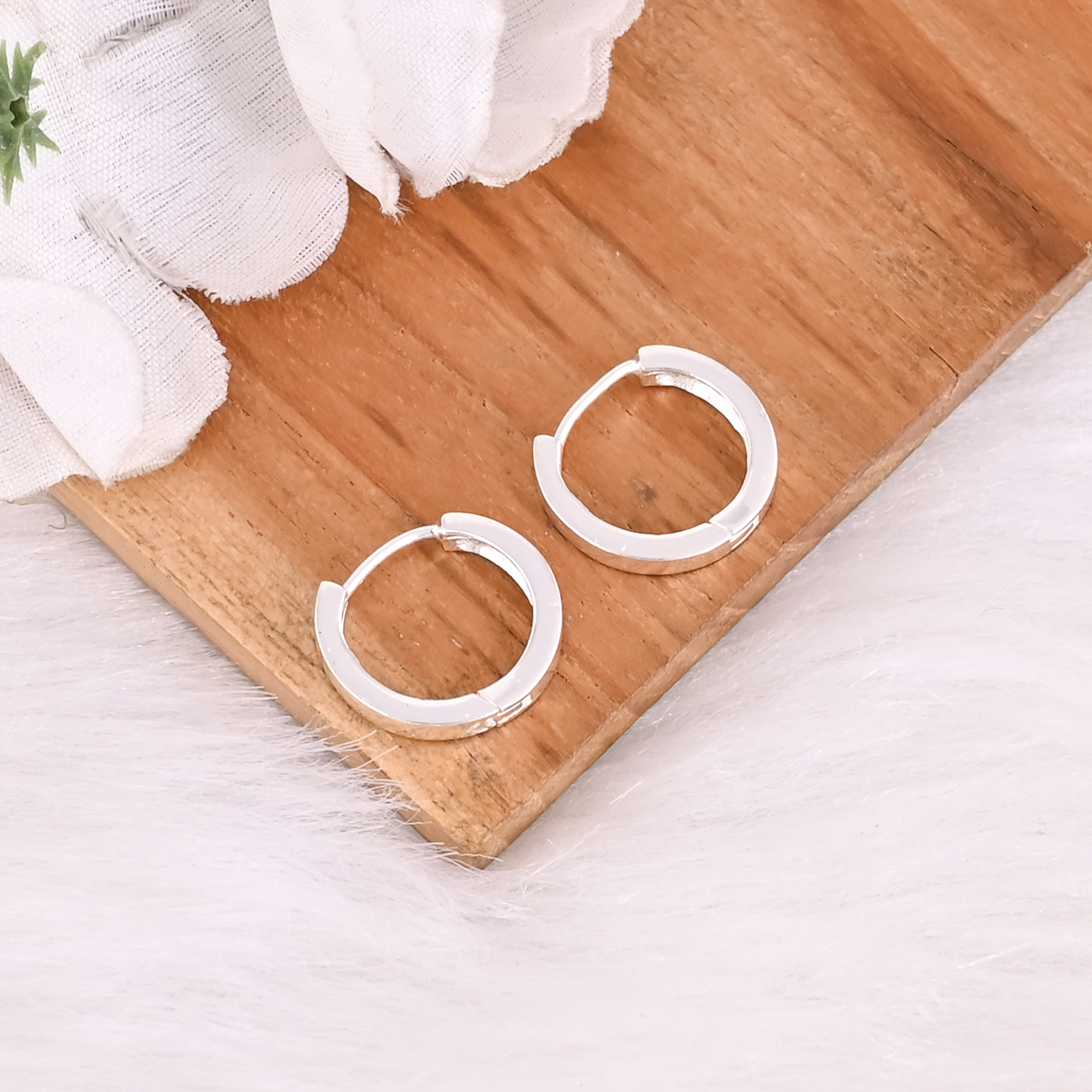 Customized 925 Sterling Silver Minimalist 20mm Solid Hoop Earrings for Women Perfect Wedding Gift Good Quality Fashion