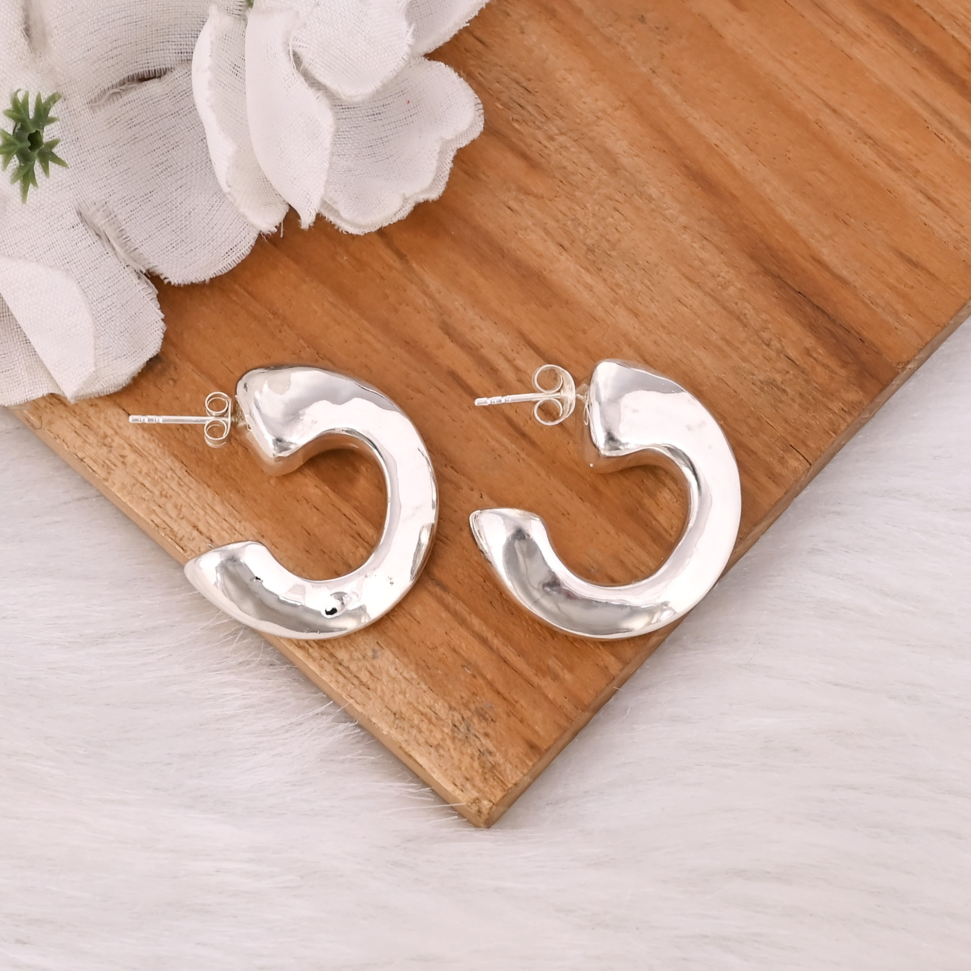 Customized 925 Sterling Silver Minimalist 20mm Solid Hoop Earrings for Women Perfect Wedding Gift Good Quality Fashion