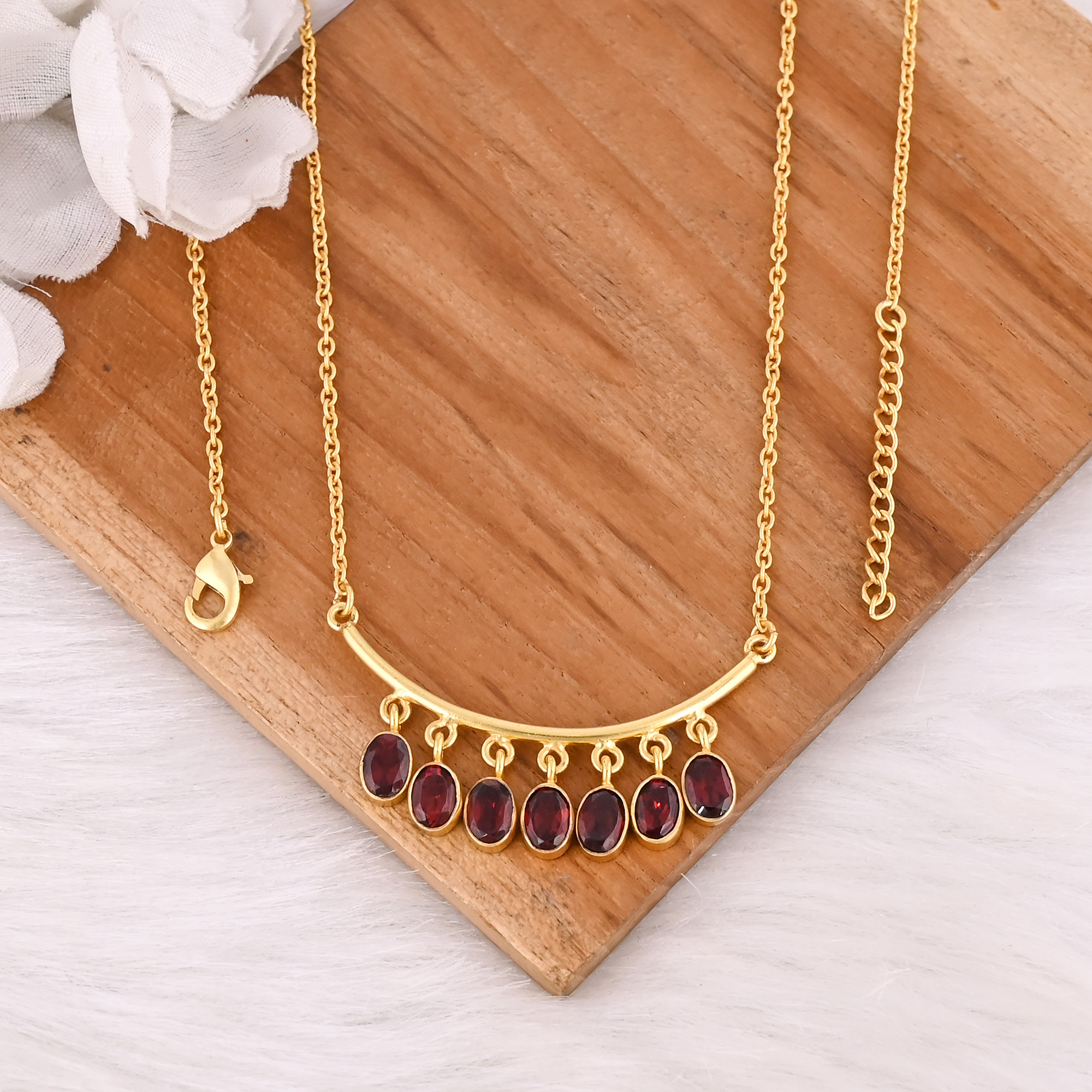 High Quality Classic Gold Plated 925 Sterling Silver Necklace with Mozambique Garnet Gemstone Bohemian Pendant Necklace Jewelry