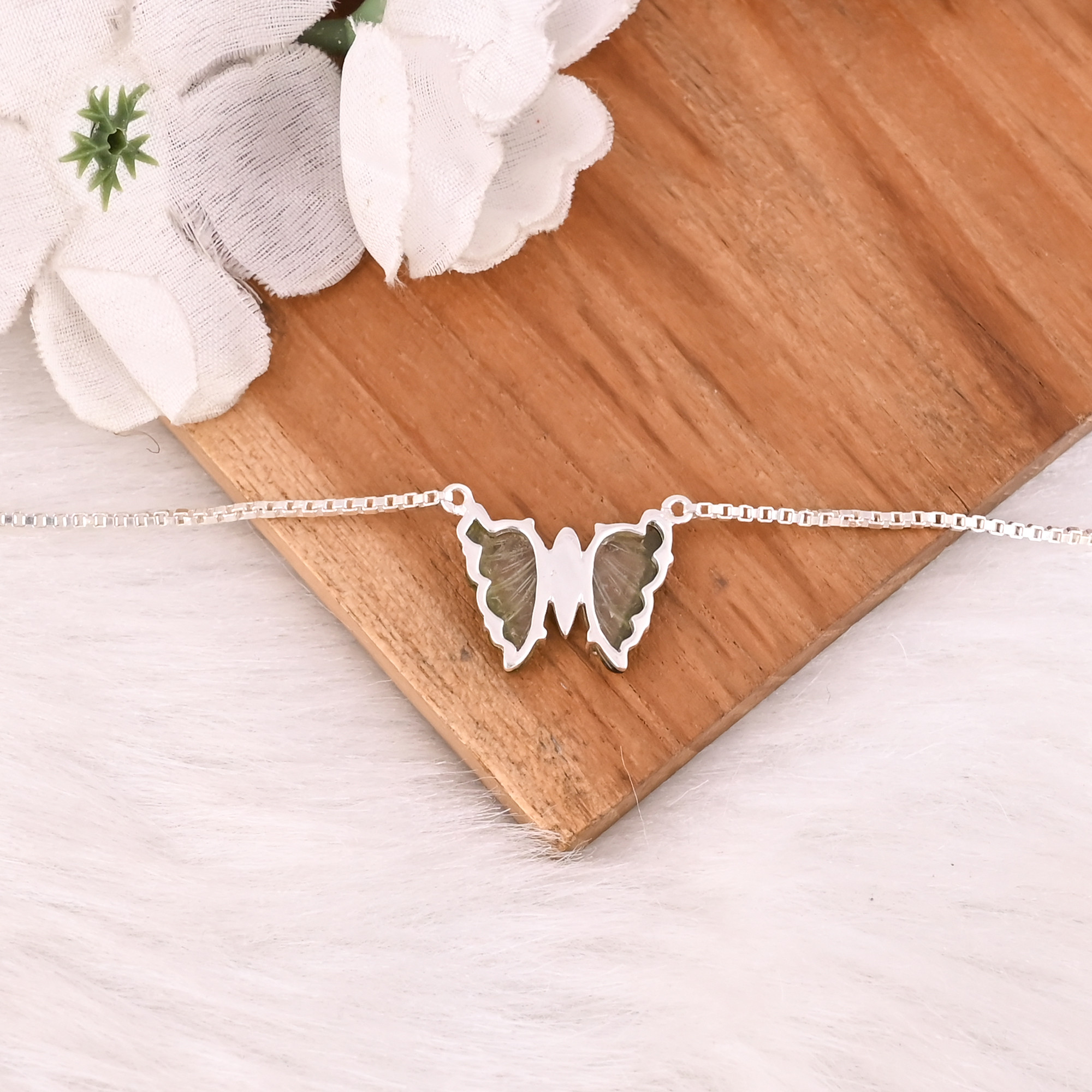 New Trending 925 Silver Natural Bio Tourmaline Gemstone Pendant Necklace For Women Custom Design Jewelry Supplier