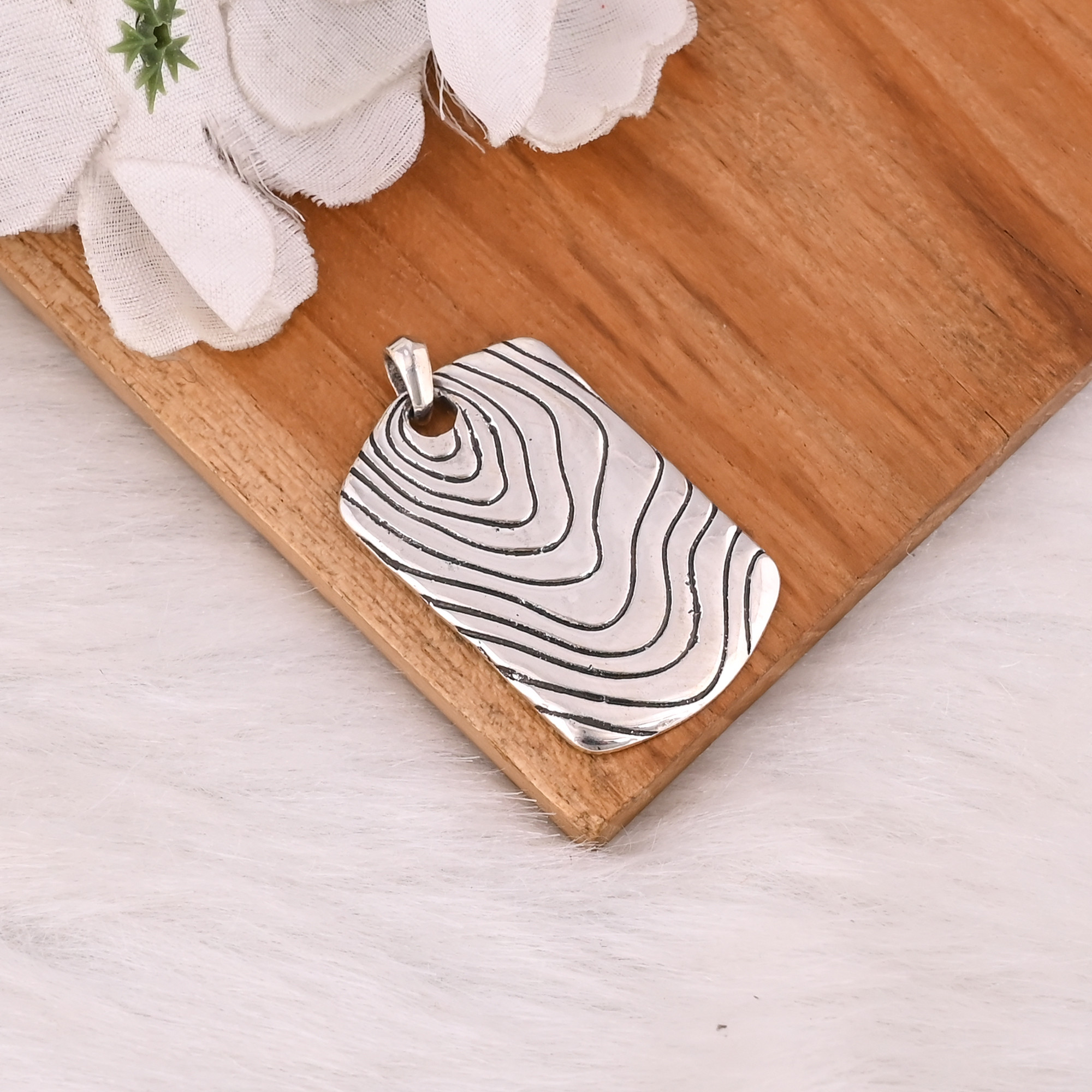 925 Sterling Solid Silver Boho Pendant Antique Silver Jewelry Direct Supplier for Weddings Fine Pendants Charms