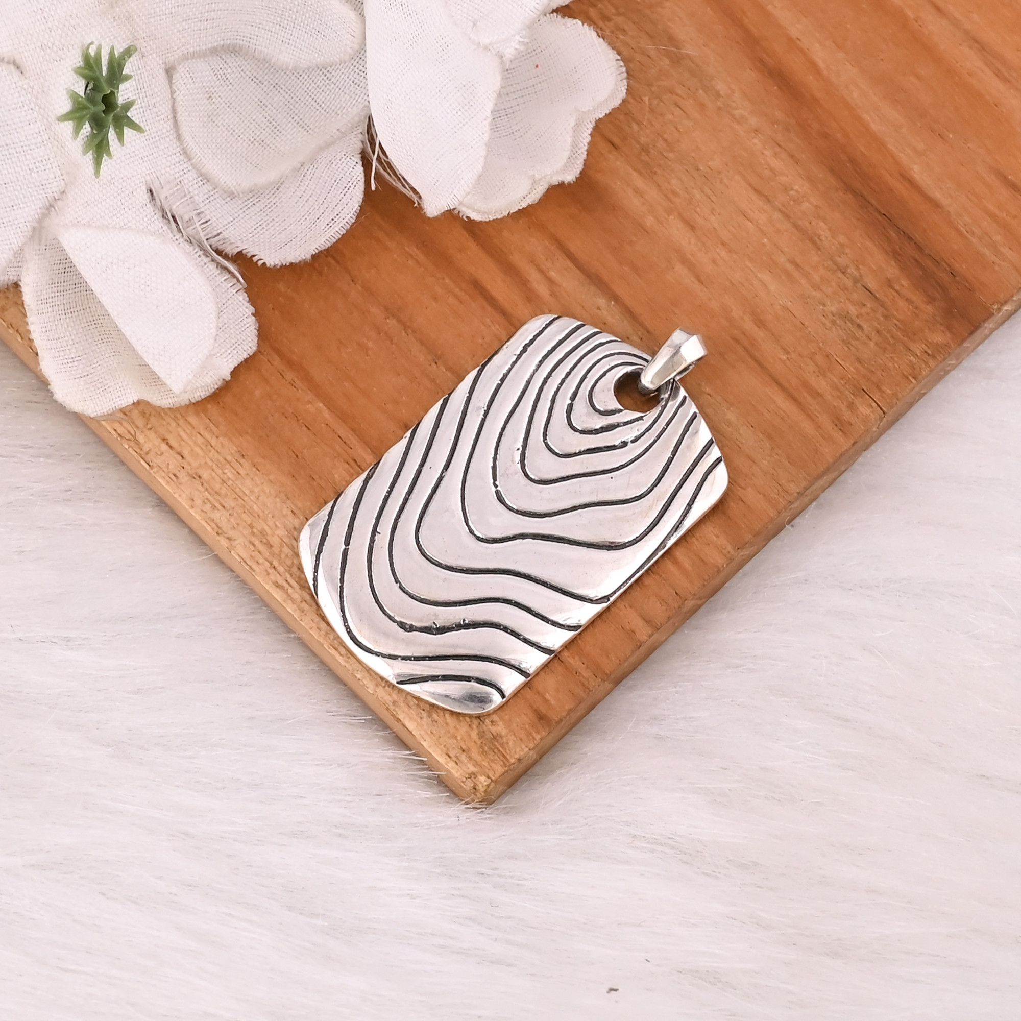 925 Sterling Solid Silver Boho Pendant Antique Silver Jewelry Direct Supplier for Weddings Fine Pendants Charms