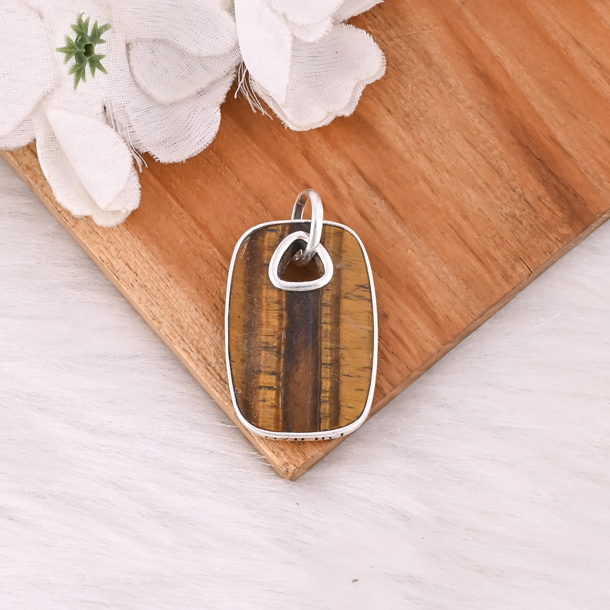 High Quality Natural Tiger Eye Gemstone Pendant Jewelry Wholesale 925 Sterling Silver Classic Pendant Jewelry