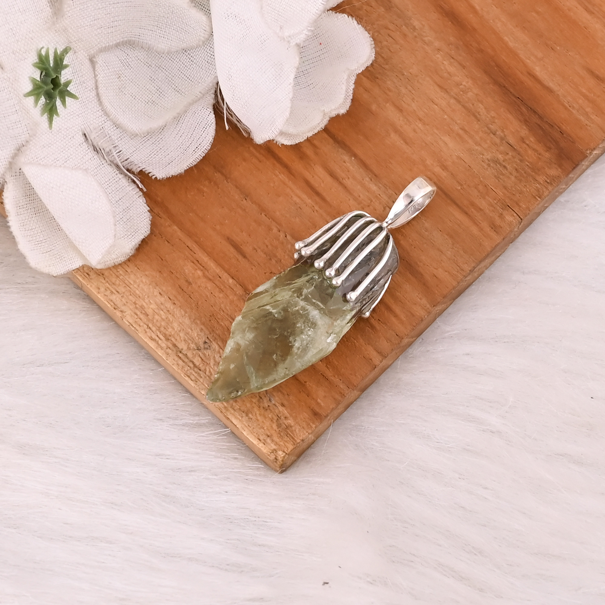 Beautiful Solid 925 Sterling Silver Green Amethyst Pendant Fine Jewelry Pendants  Charms Wholesaler