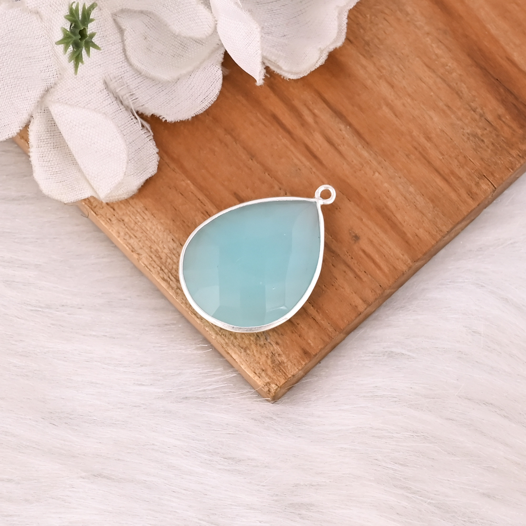 New Arrival 925 Sterling Silver Natural Aqua Chalcedony Gemstone Pendant Design Custom Jewelry Manufacturer