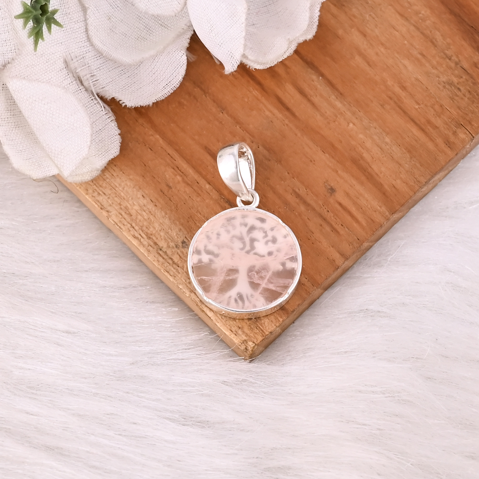 Classic 925 Sterling Silver Pendant Rose Quartz Elegant Looking Gemstone Tree Of Life Jewelry Wholesale Exporter