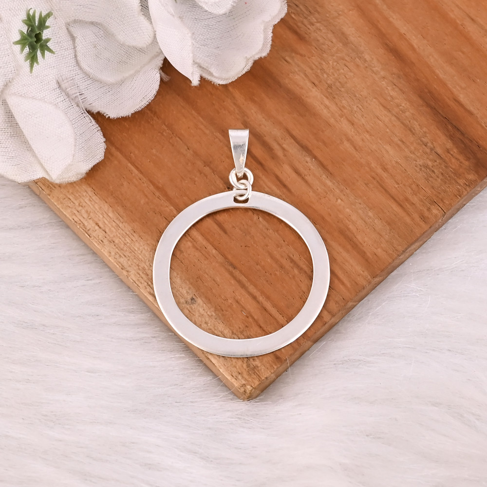 Image of Round Circle Pendant Jewelry 925 Stamp Silver Women Wholesale Pendant 925 Sterling Silver Fine Jewelry Pendant