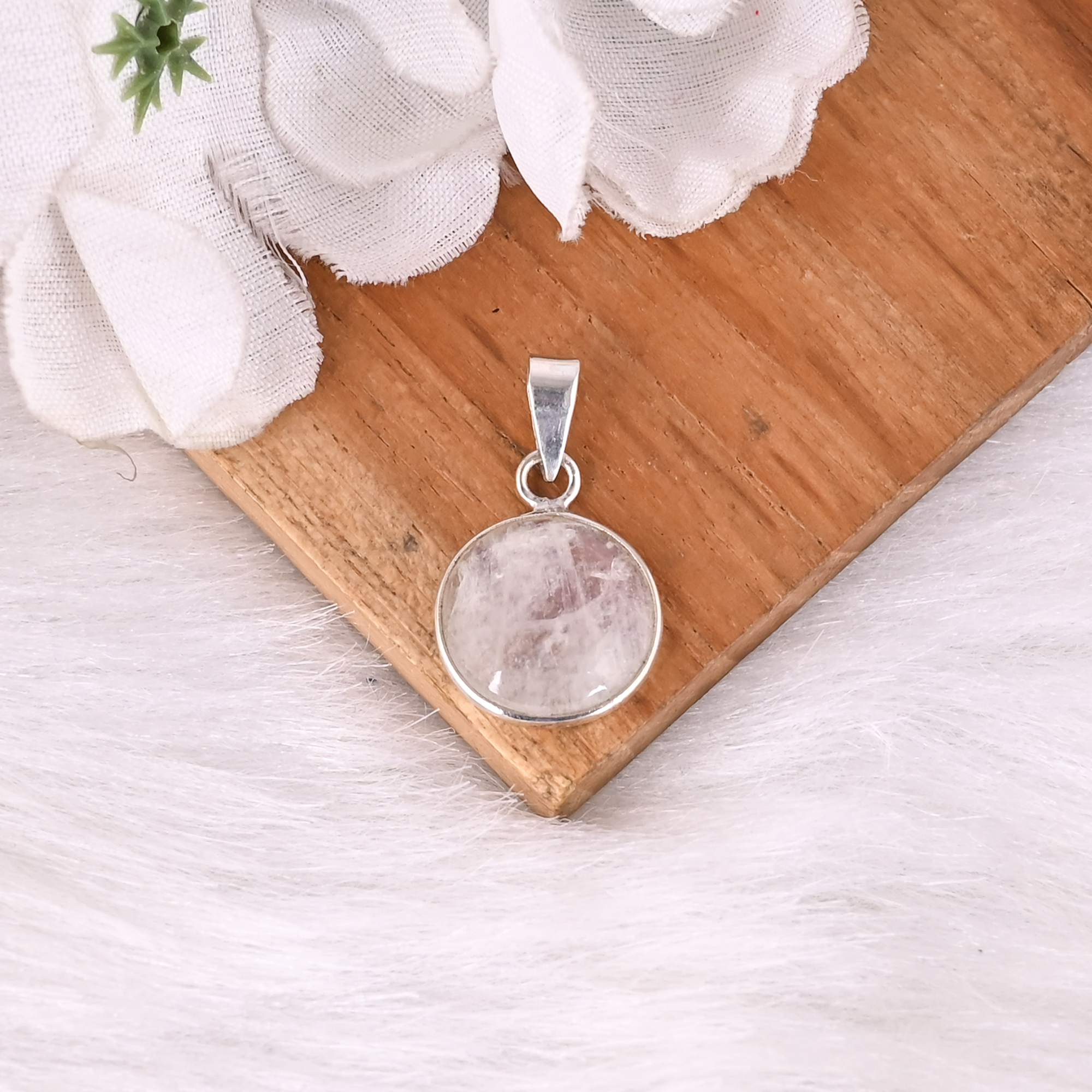 Moonstone Round Gemstone Pendant Handmade 925 Sterling Silver Classic Vintage Indian Wedding Fashion Jewelry Pendant