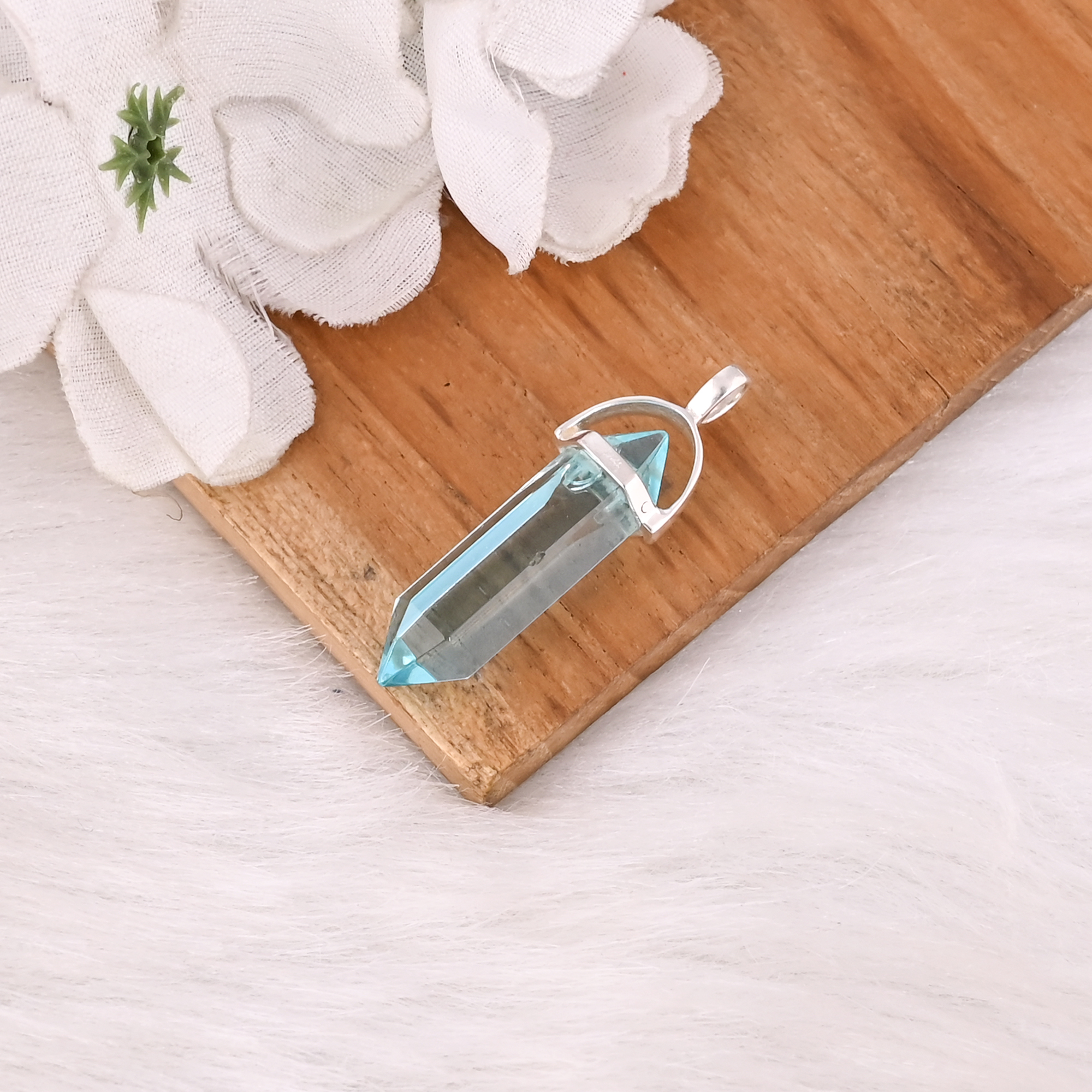 Vintage 925 Sterling Silver Handmade Blue Topaz Hydro Gemstone Pencil Pendant Necklace Blue Stone Pendant Trendy Engagements
