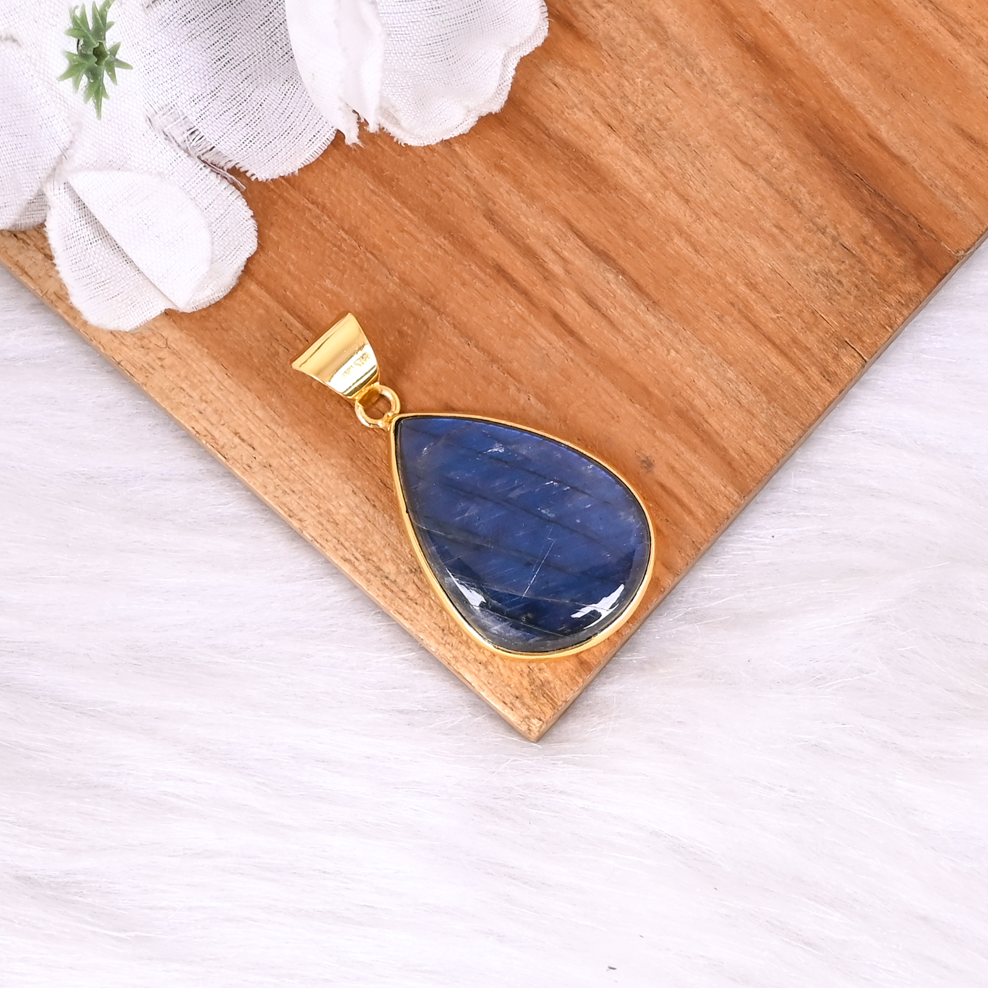 Handmade Natural Labradorite Gemstone Pendant Gold Plated Brass Jewelry