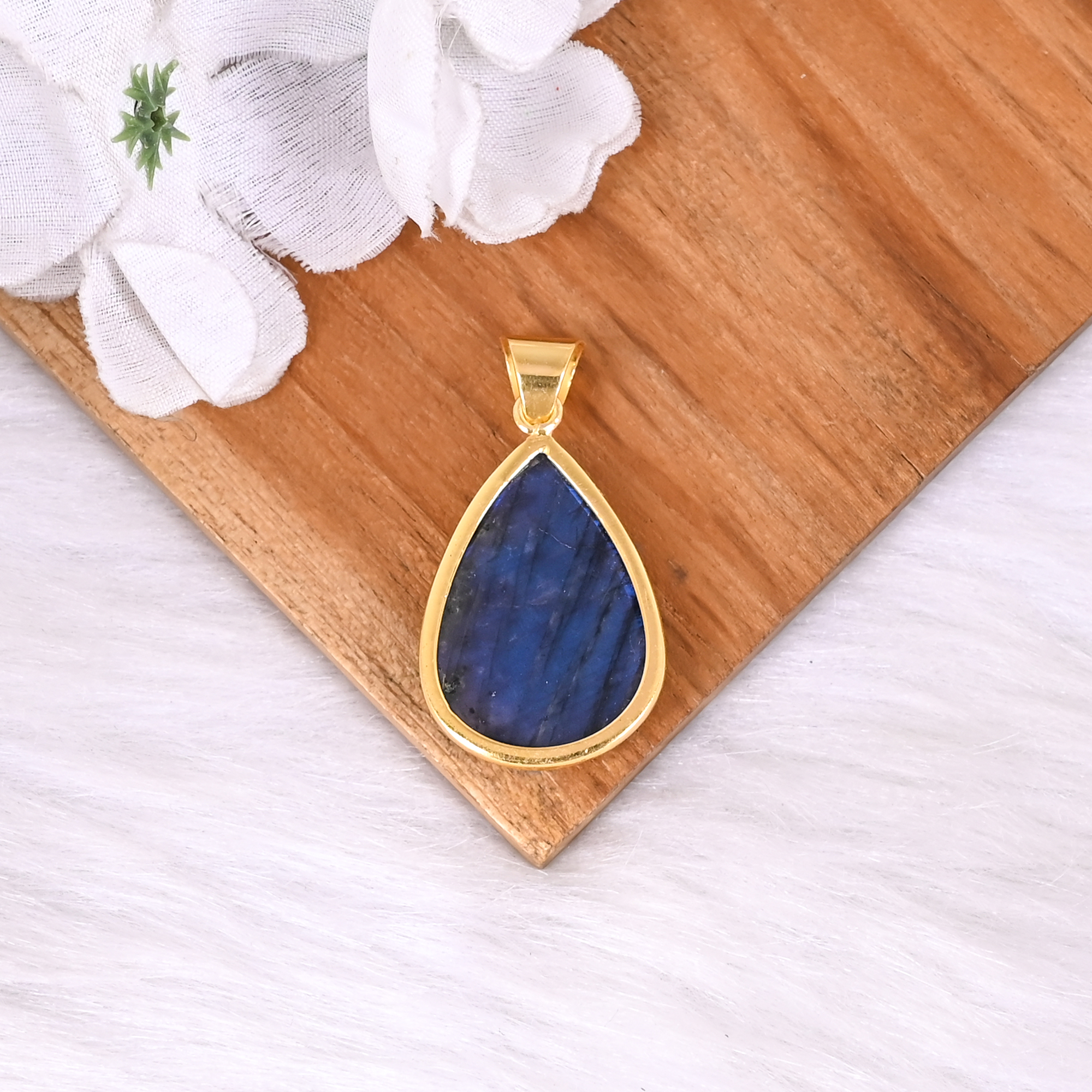Handmade Natural Labradorite Gemstone Pendant Gold Plated Brass Jewelry
