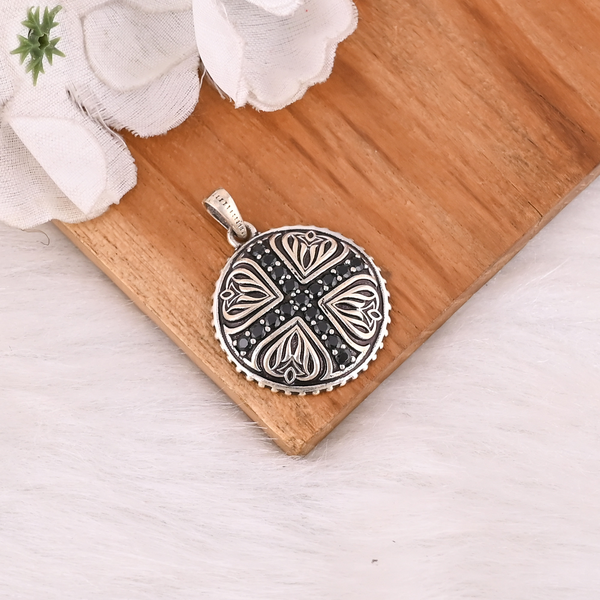 Best Selling 925 Sterling Silver Black Cz Boho Pendant Necklace Custom Jewelry for Women Fine Jewelry