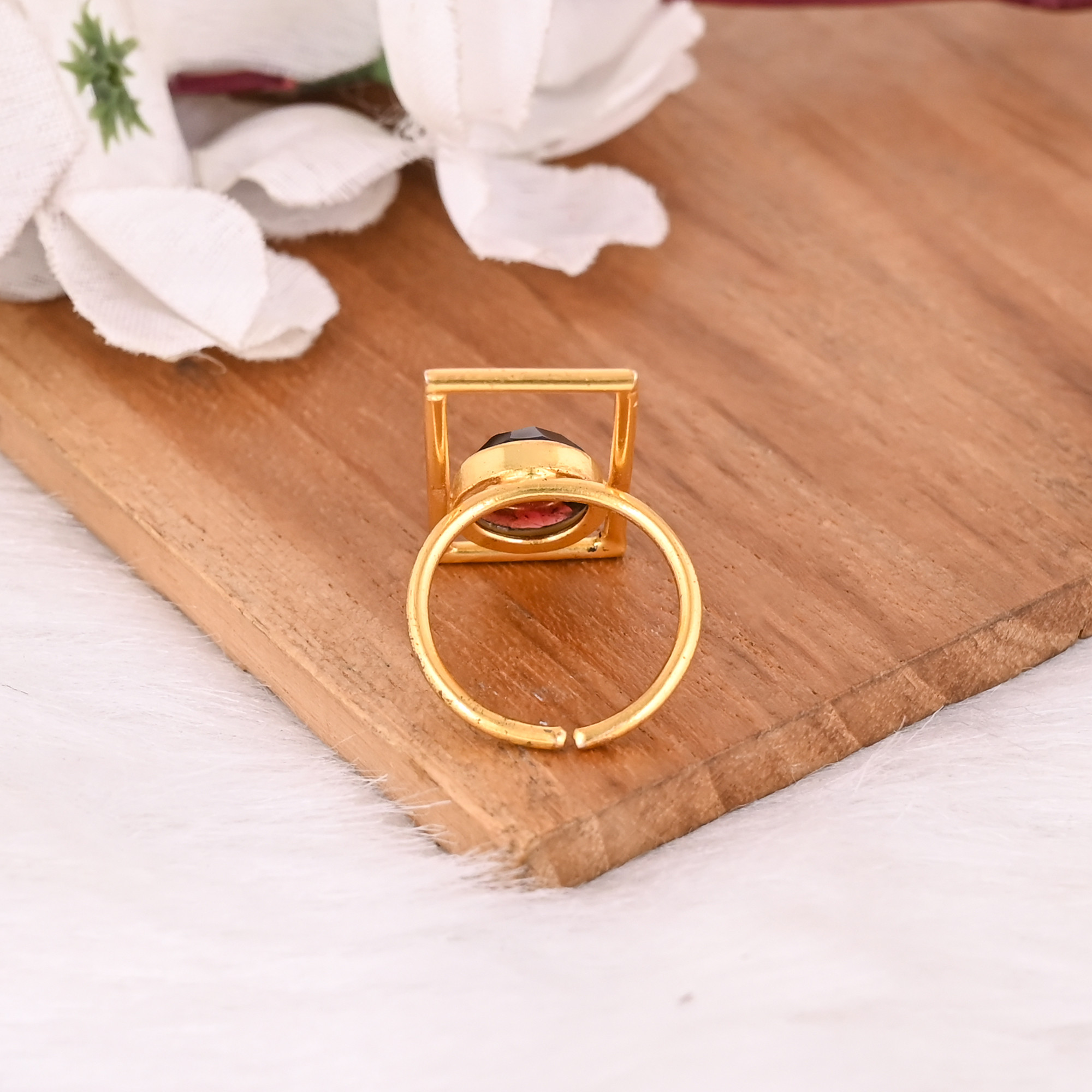 Best Selling 925 Sterling Silver Gold Plated Ring Mozambique Garnet Gemstone Classic Jewelry Adjustable Wholesale Finger Usage 50 pcs moq