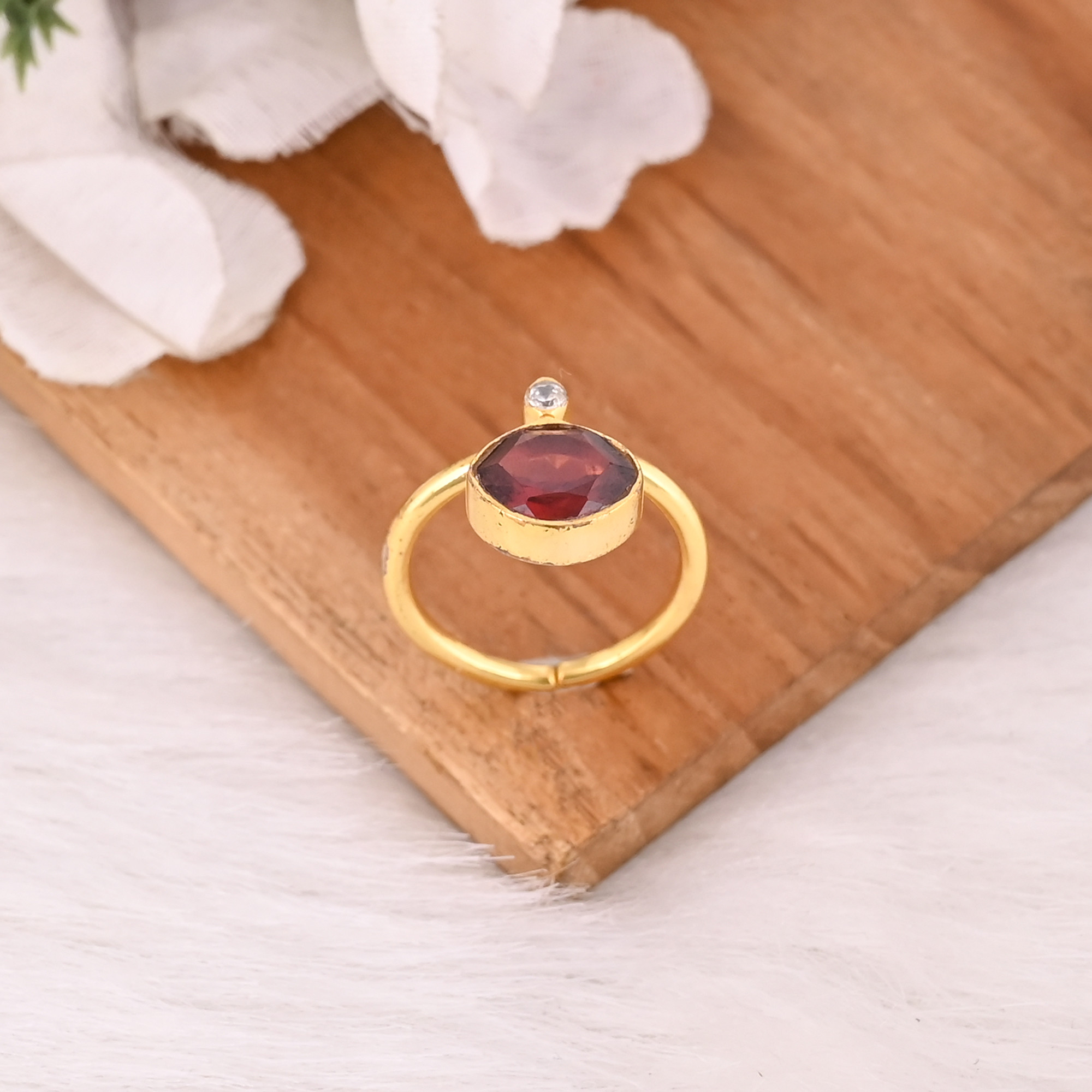 Solid 925 Sterling Silver Womens Promise Ring Natural Mozambique Garnet Gemstones Gold Plated Alternative Rings Gift For Women 50 pcs moq