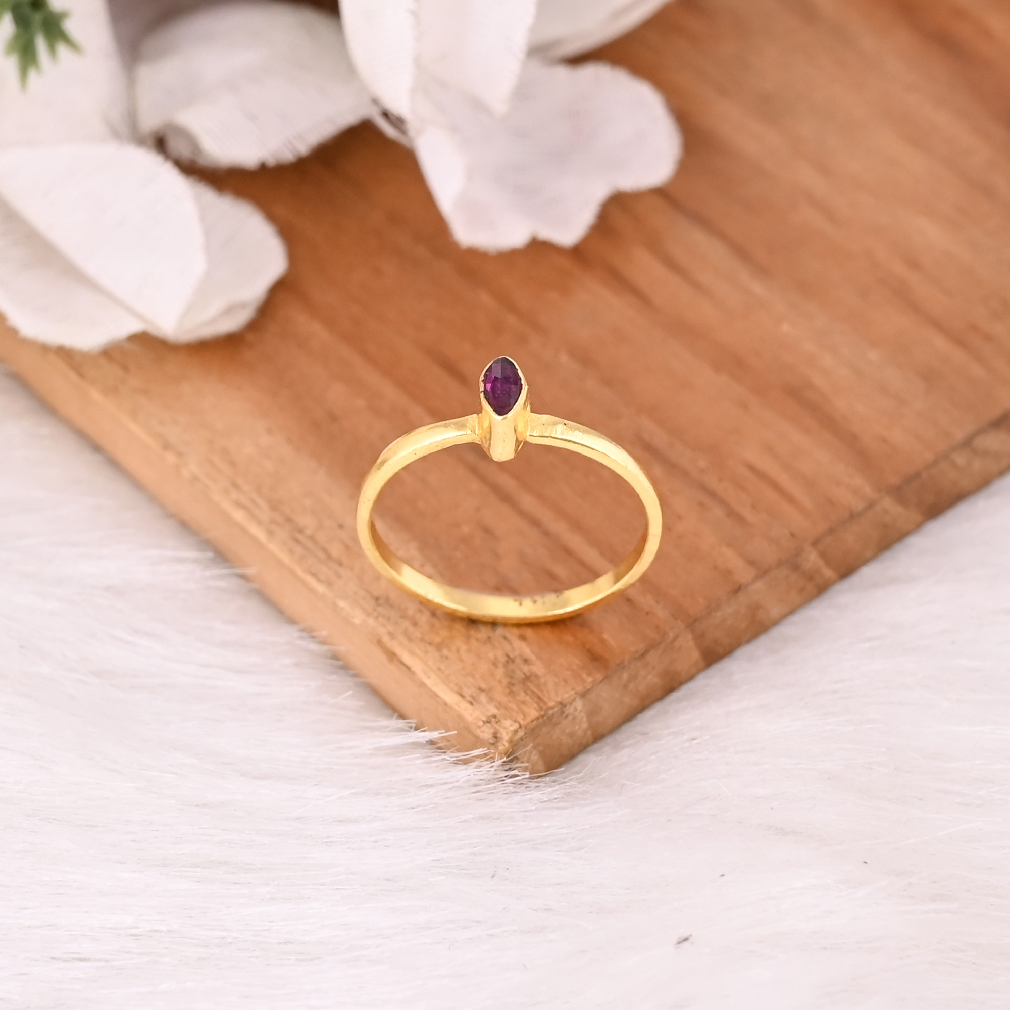 Womens Ring Natural Mozambique Garnet Gemstone January Birthstone Gold Plated Stackable Ring Jewelry 925 Sterling Silver Ring 50 pcs moq