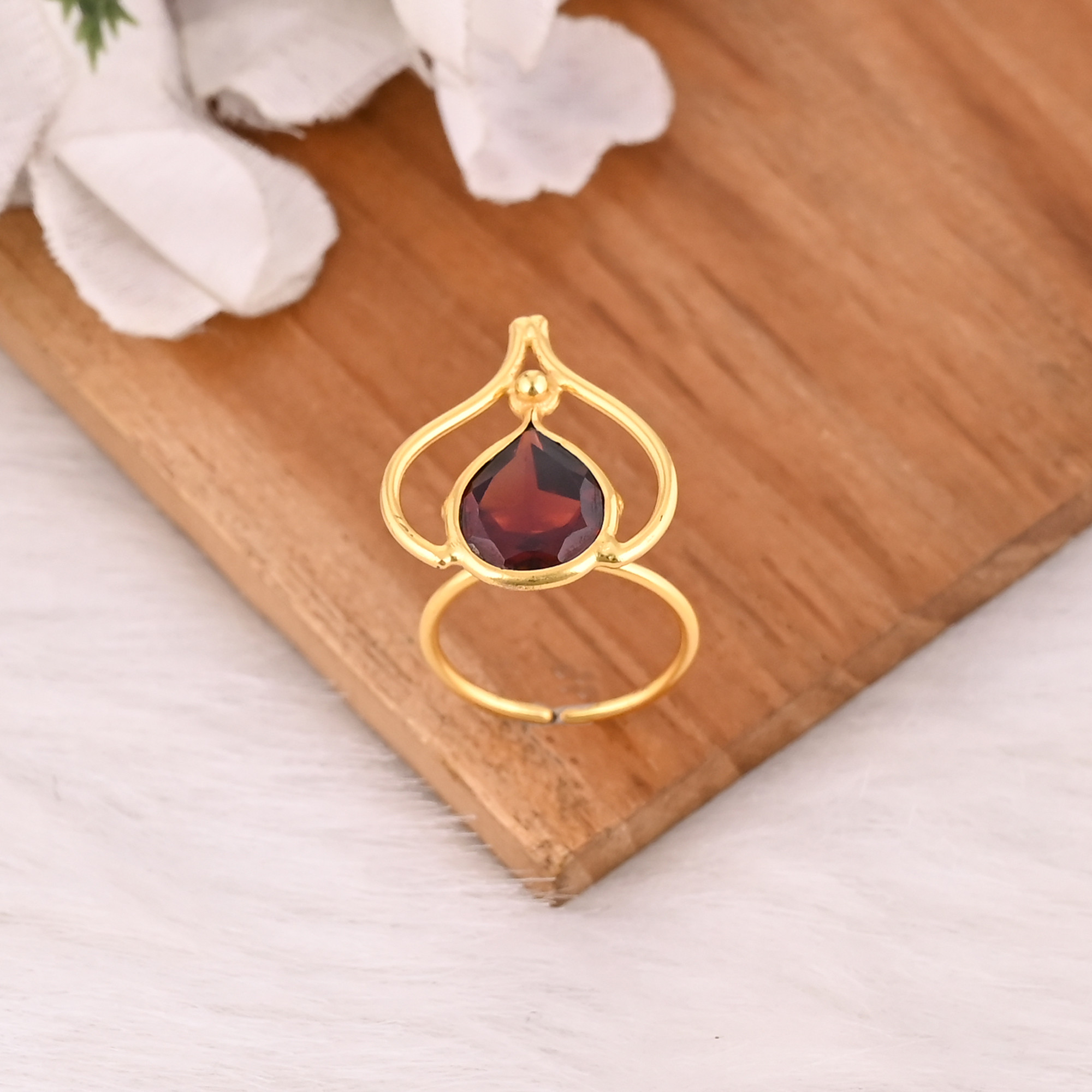 Womens Ring Natural Mozambique Garnet Gemstone Gold Plated Anniversary Adjustable Ring Jewelry 925 Sterling Silver Ring 50 pcs Moq