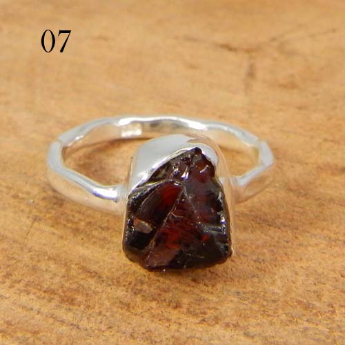 Solid 925 Sterling Silver Ring Natural Rough Garnet Gemstone Ring Tiny Band Ring Women Statement Ring Birthday Gift Ring