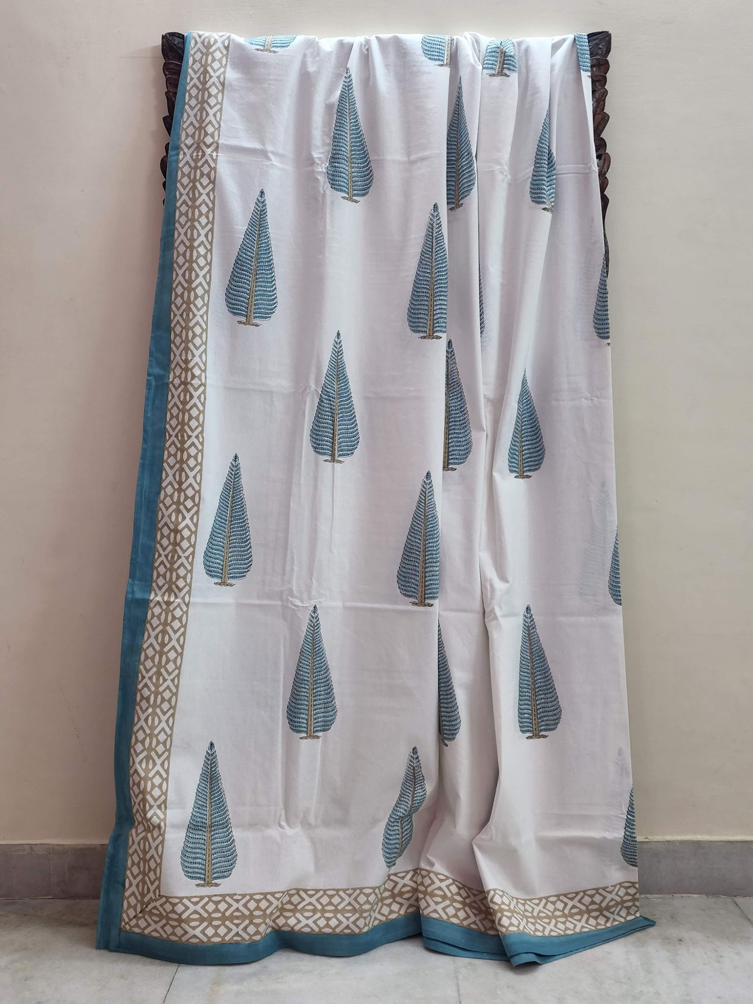 Shiro Shizuko Pure Cotton Hand block Printed Super Kingsize Bedsheet