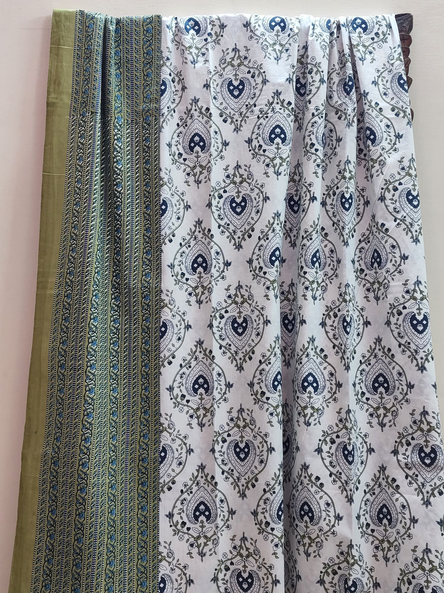 Firdaus Haro Pure Cotton Handmade Artisanal Super Kingsize Bedsheet