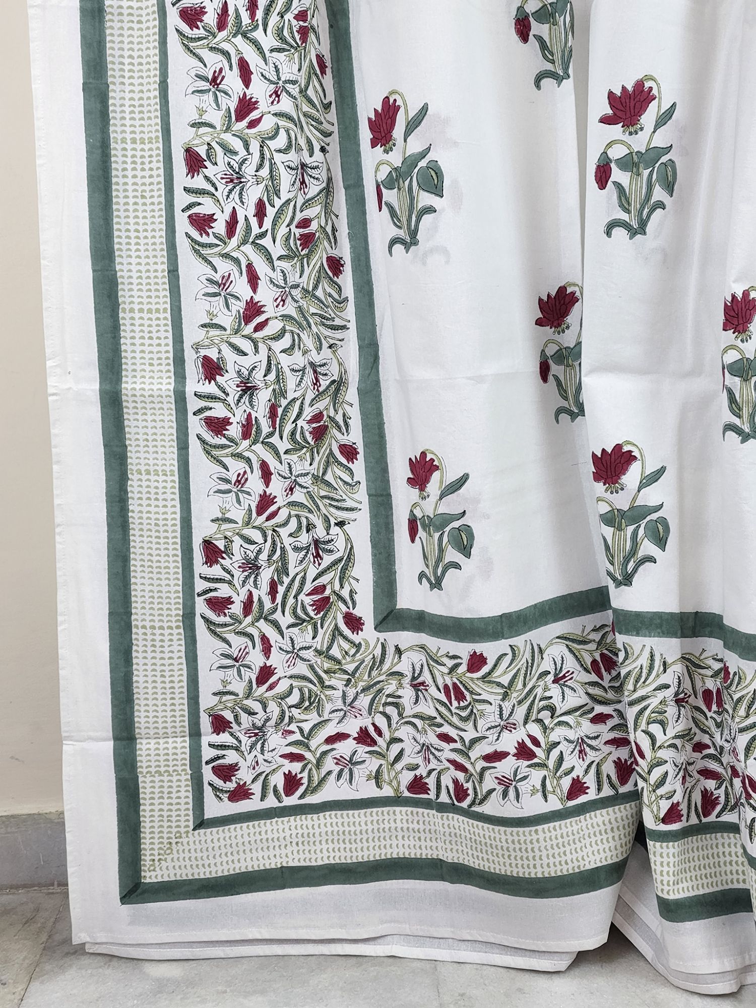 Shiro Kaori Pure Cotton Hand block Printed Super Kingsize Bedsheet