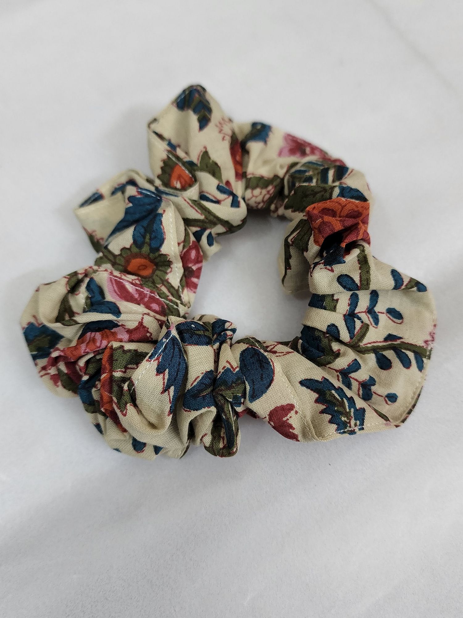 Tarangini Handblock Printed Scrunchies Beige Blue