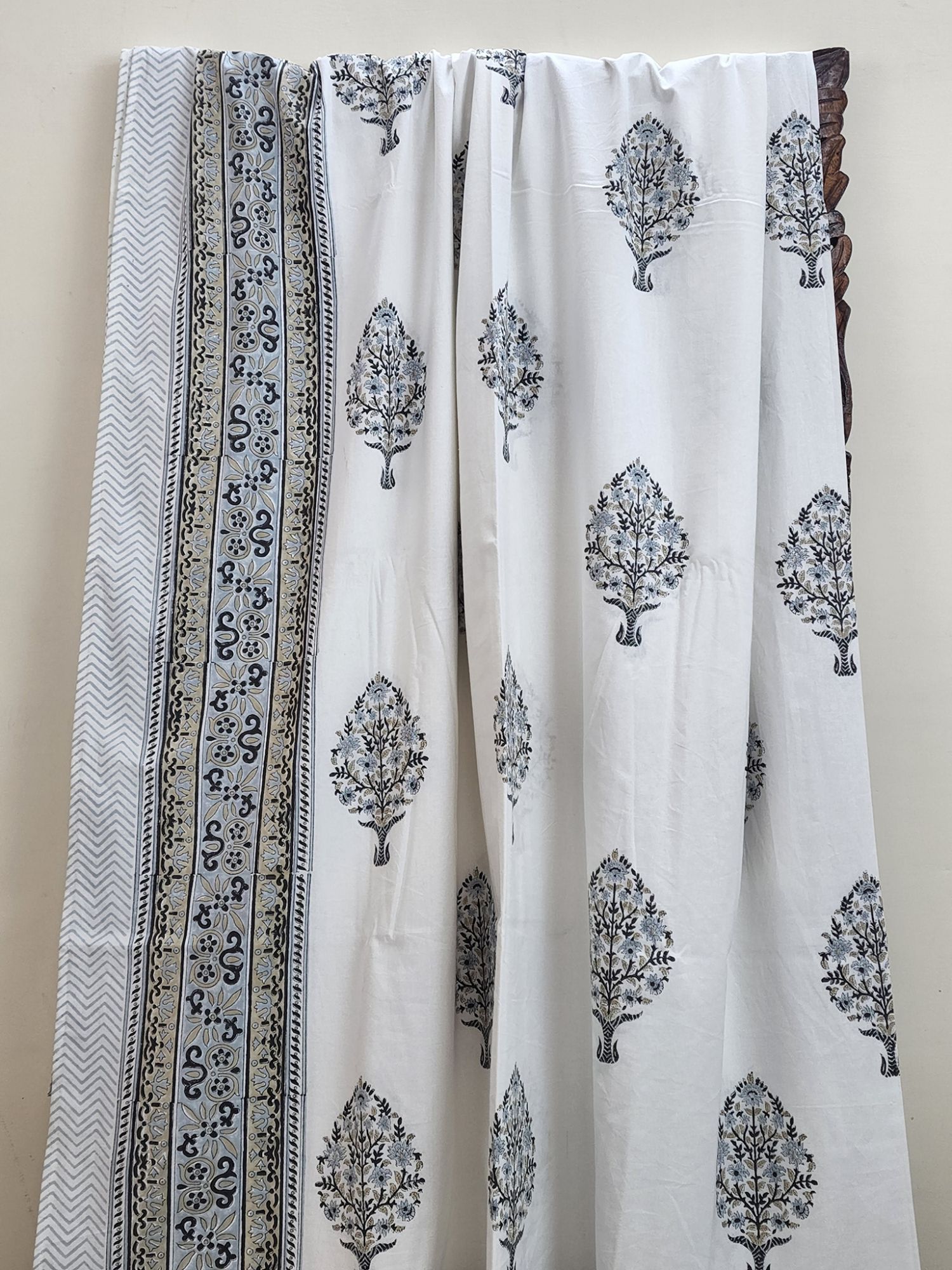 Shiro Akemi Pure Cotton Hand block Printed Super Kingsize Bedsheet