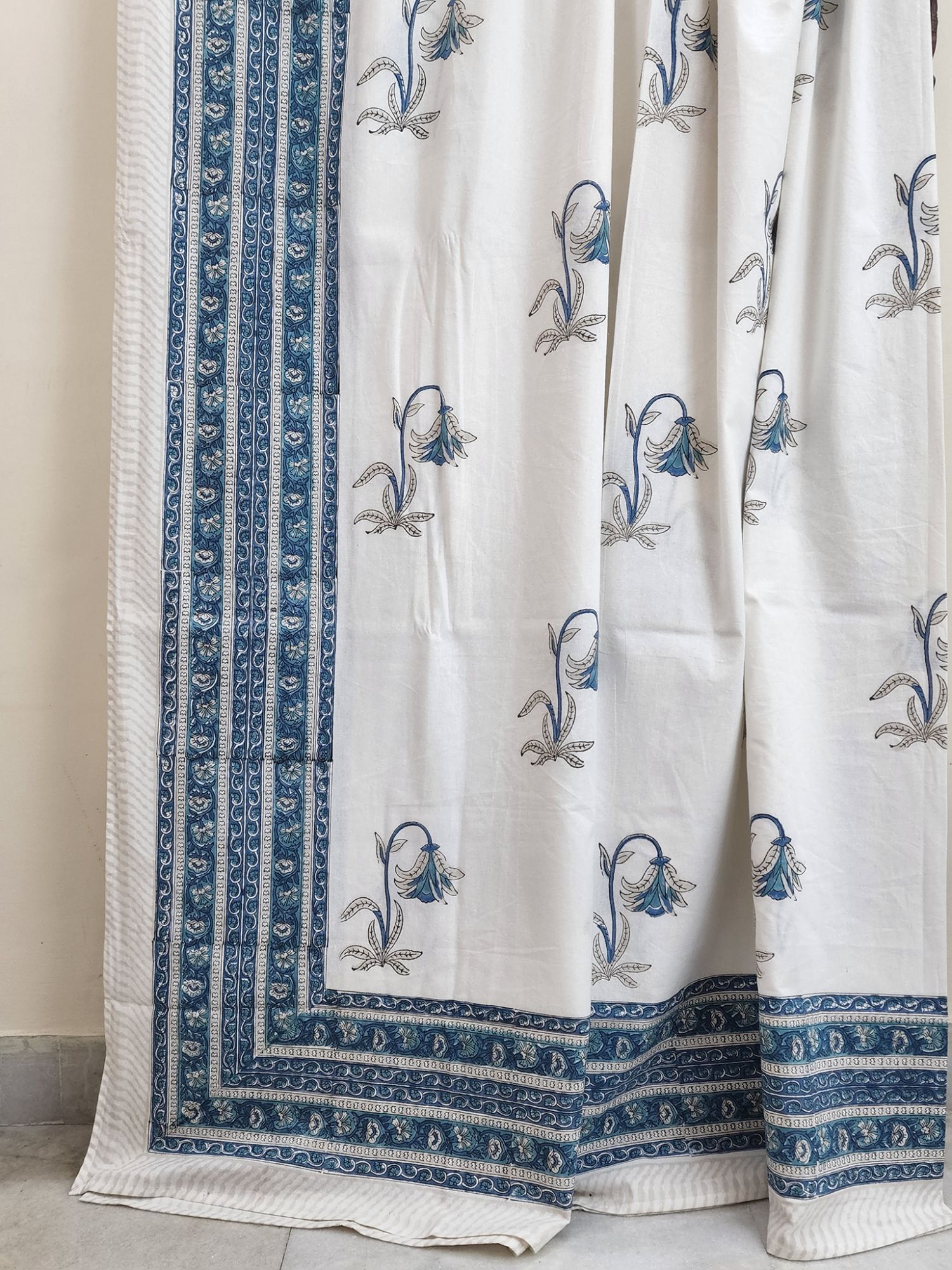 Shiro Emiko Pure Cotton Hand block Printed Super Kingsize Bedsheet