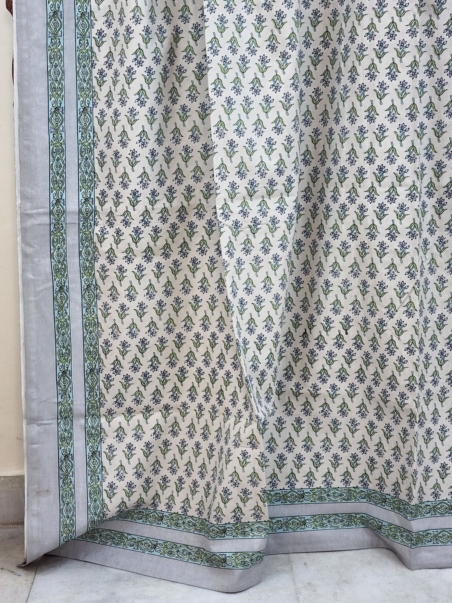 Zibaii Khbgaah Pure Cotton Handmade Artisanal Super Kingsize Bedsheet