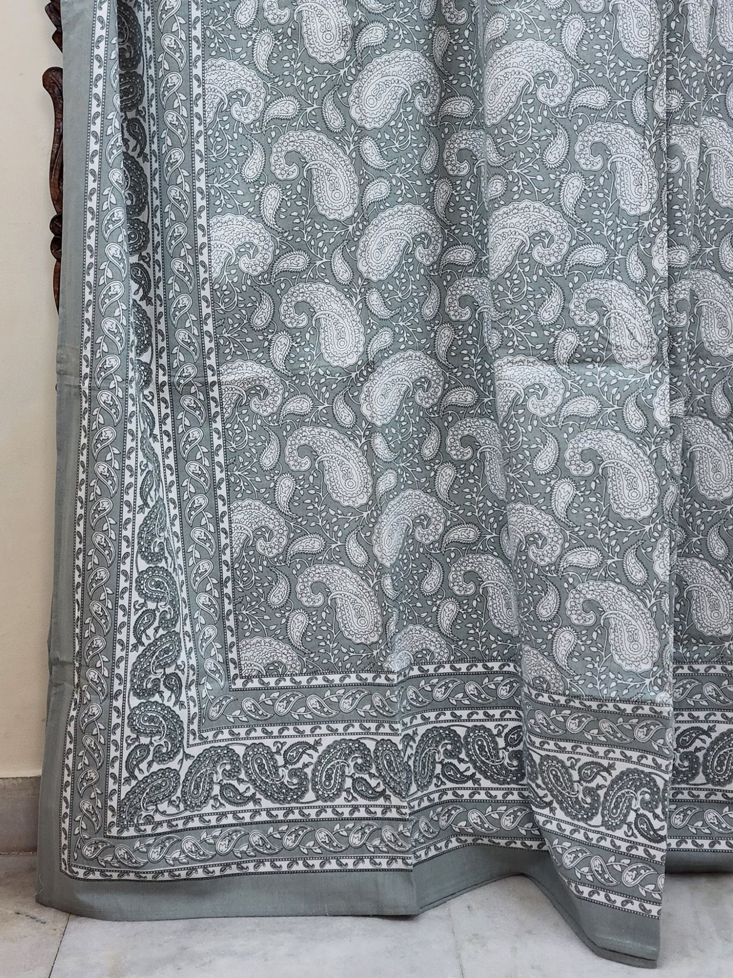 Zibaii Sormei Pure Cotton Handmade Artisanal Super Kingsize Bedsheet