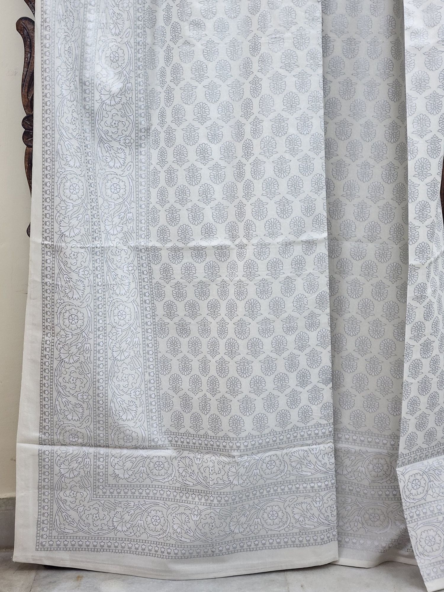 Sitaare Pure Cotton Queen Size Bedsheet White Silver