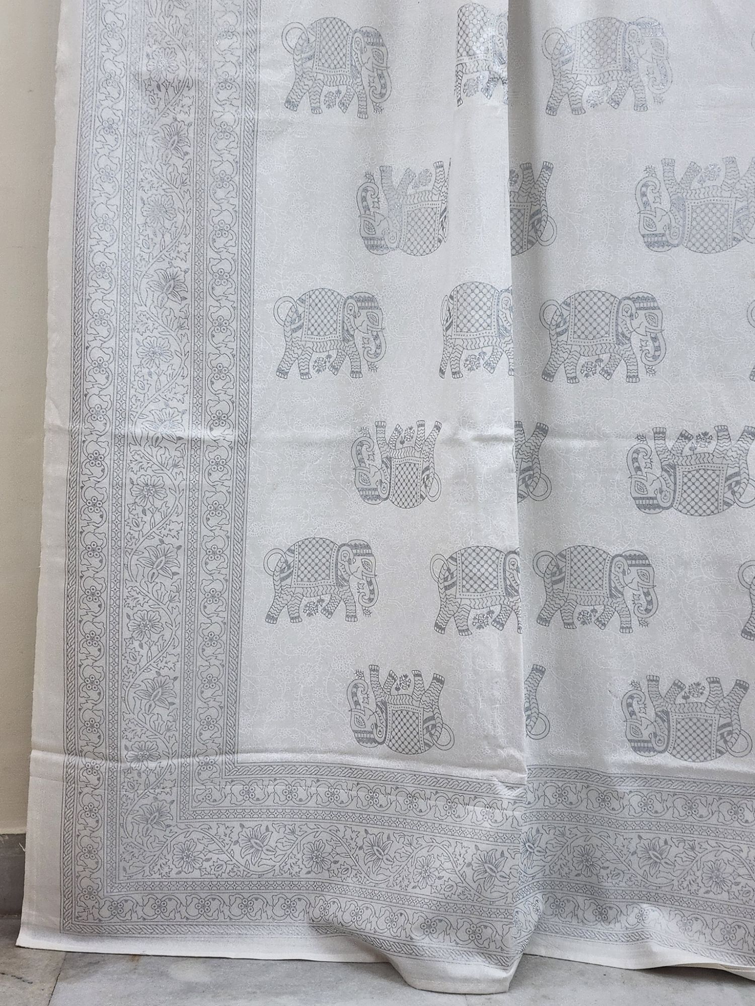Sitaare Pure Cotton Queen Size Bedsheet White Silver