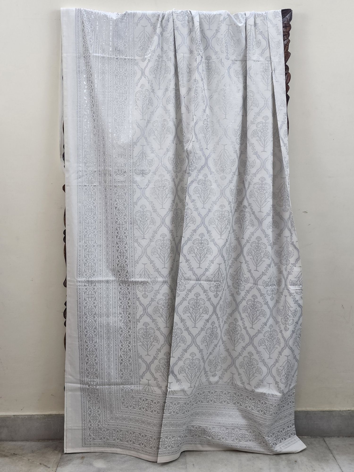 Sitaare Pure Cotton Queen Size Bedsheet White Silver