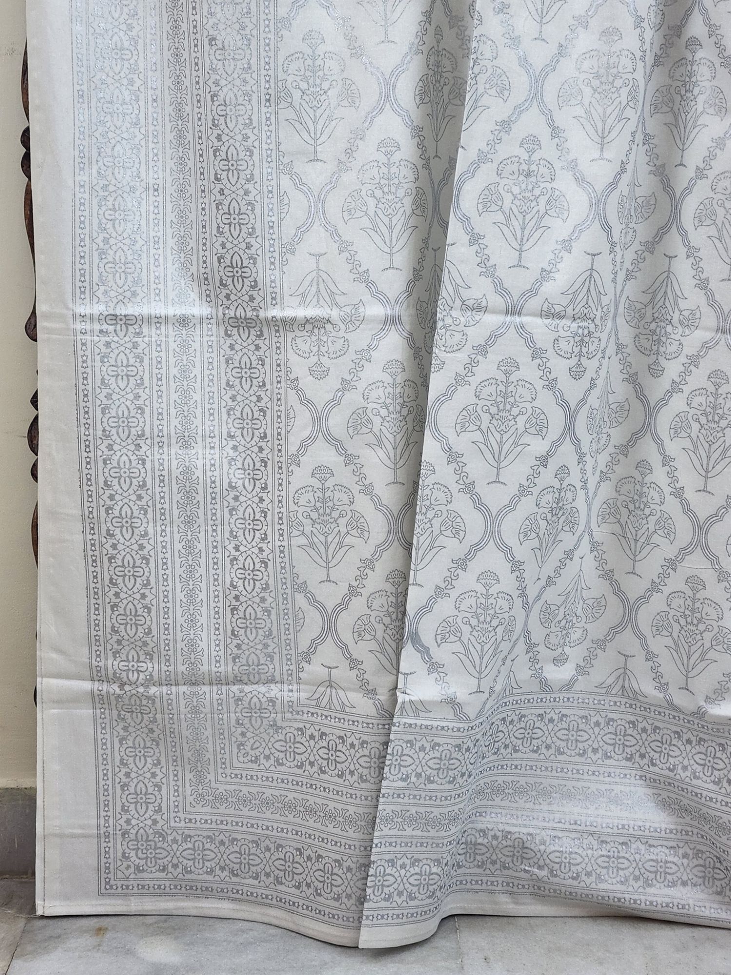 Sitaare Pure Cotton Queen Size Bedsheet White Silver