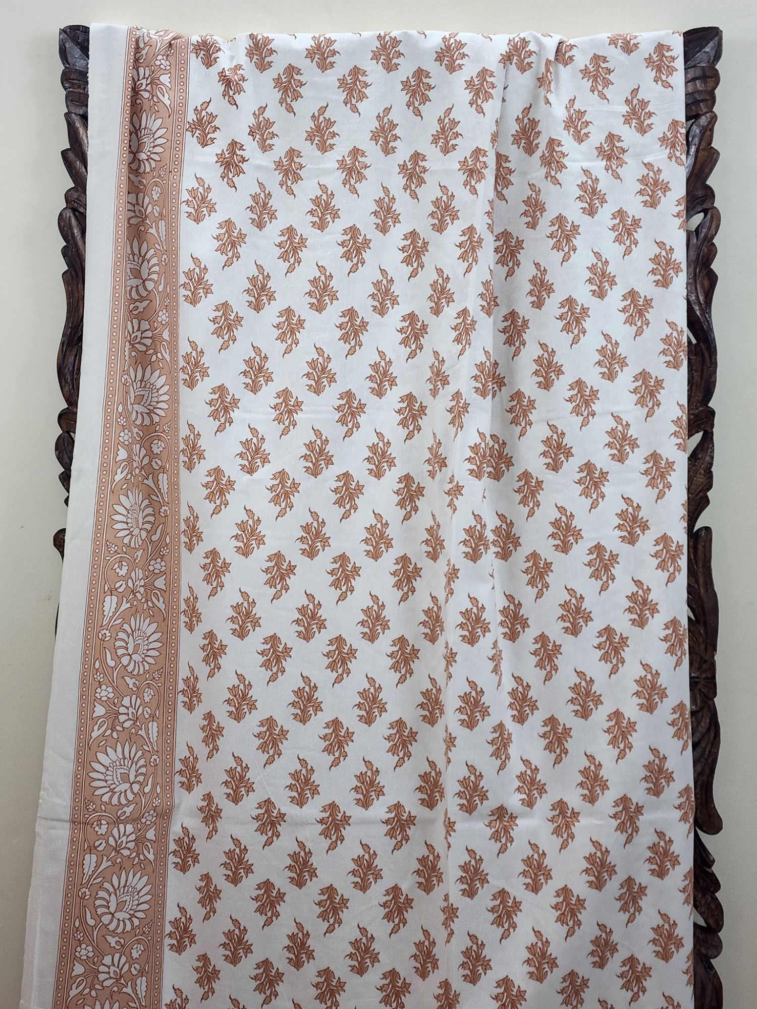 Hansa Pure Cotton Queen Size Bedsheet