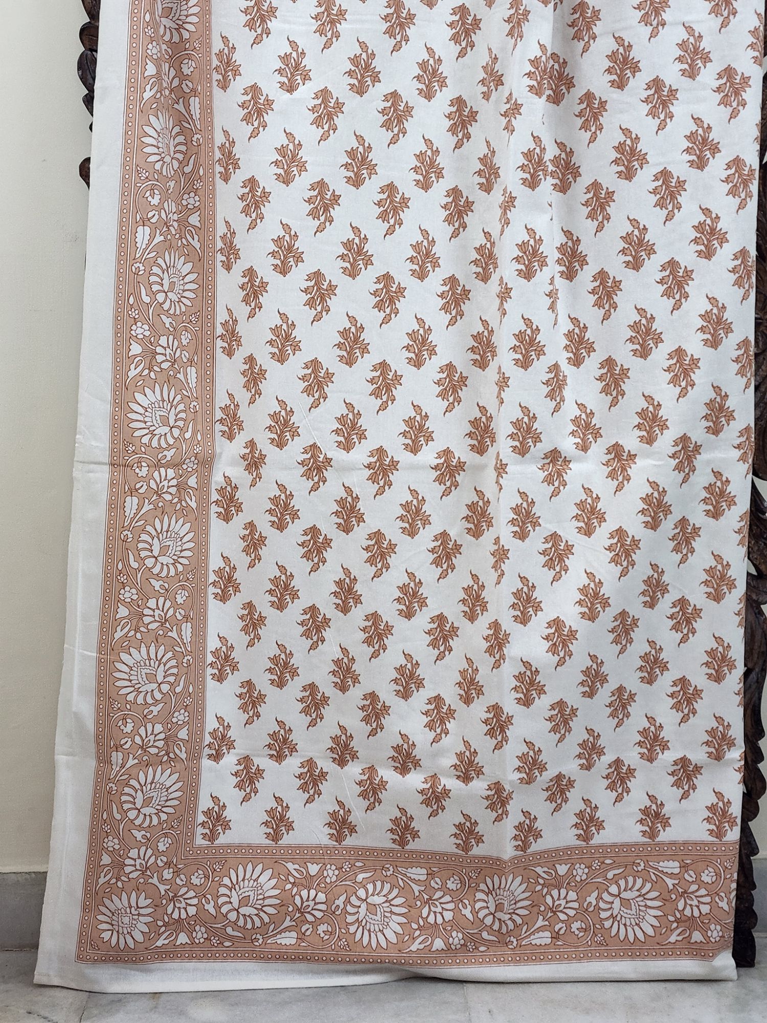 Hansa Pure Cotton Queen Size Bedsheet