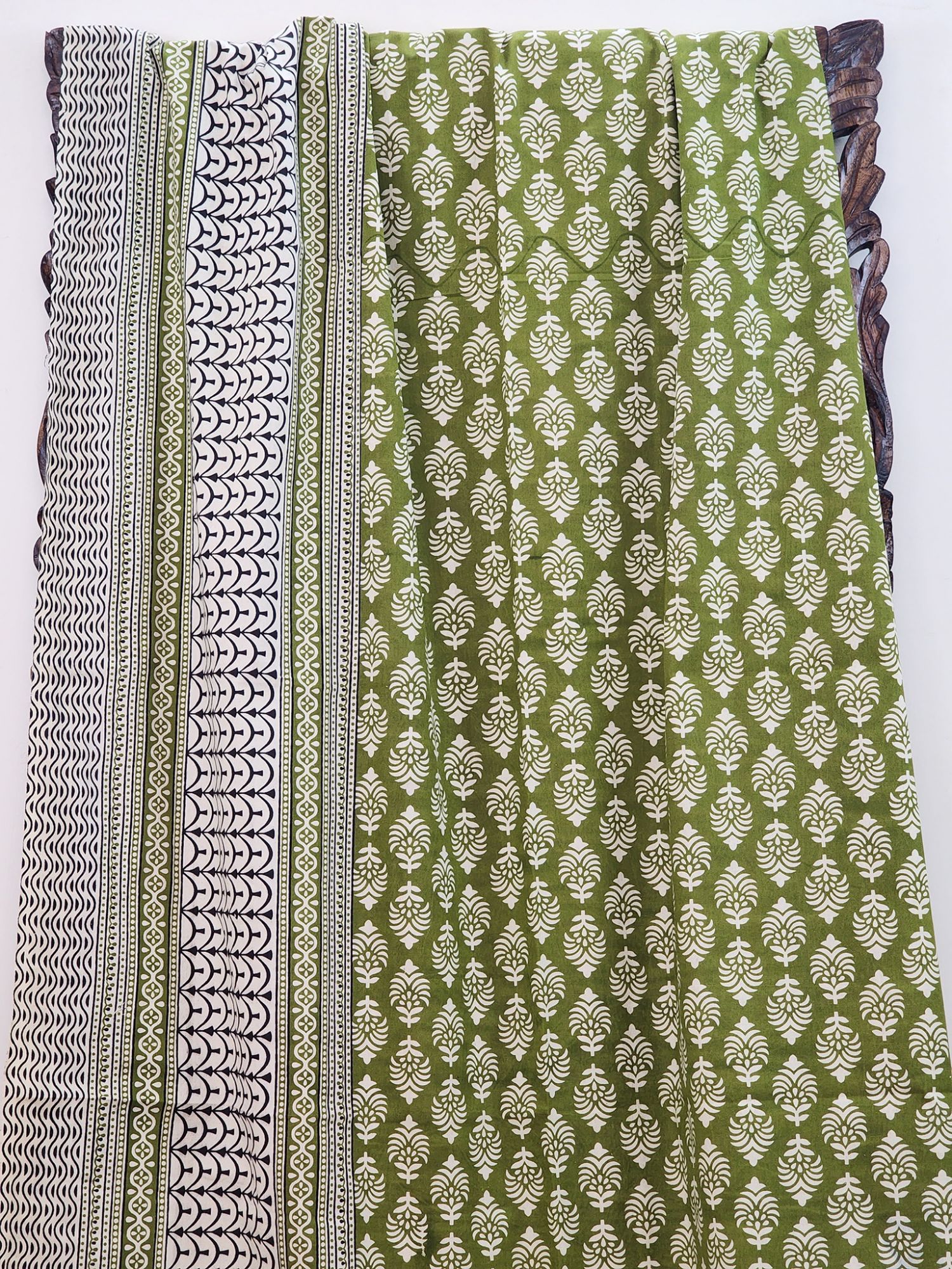 Ashmik Pure Cotton Queen Size Bedsheet