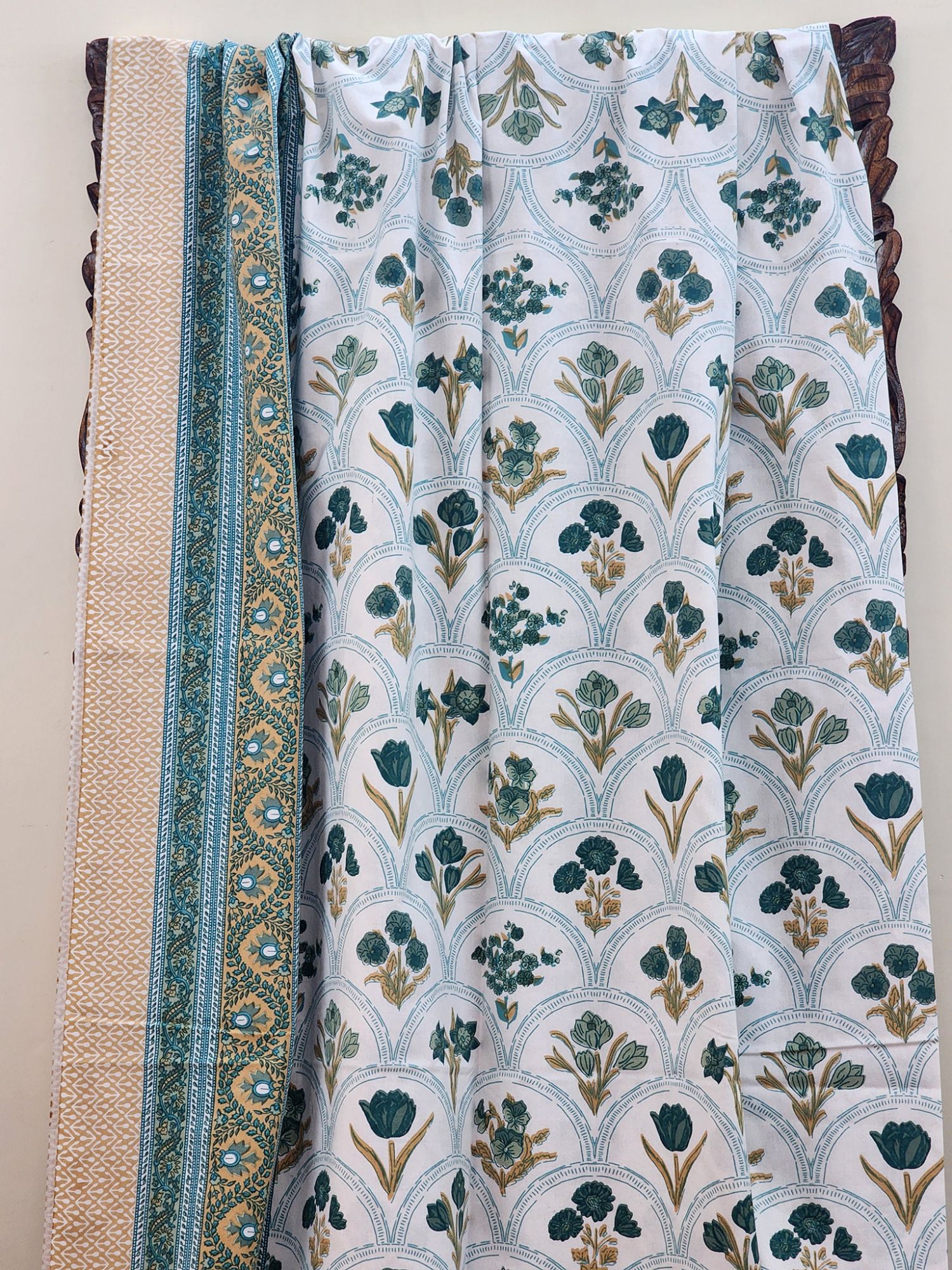 Bhadran Pure Cotton Handmade Artisanal Kingsize Double Bedsheet Tulip Motif
