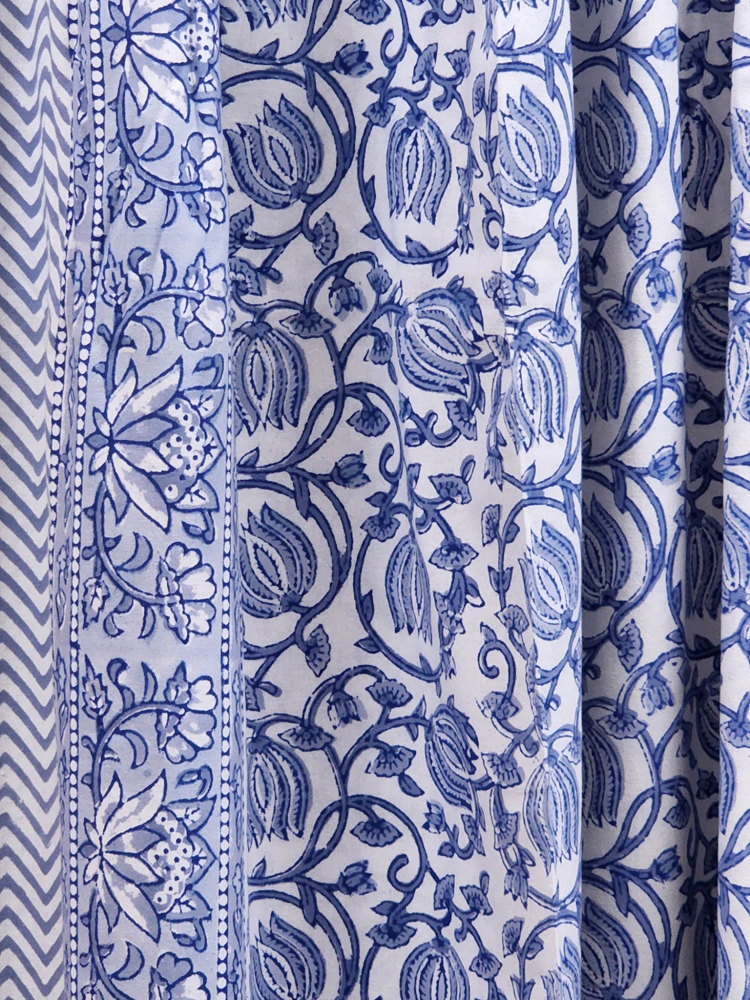 Aabaad Kamal k Phool Pure Cotton hand block Printed Super Kingsize Bedsheet