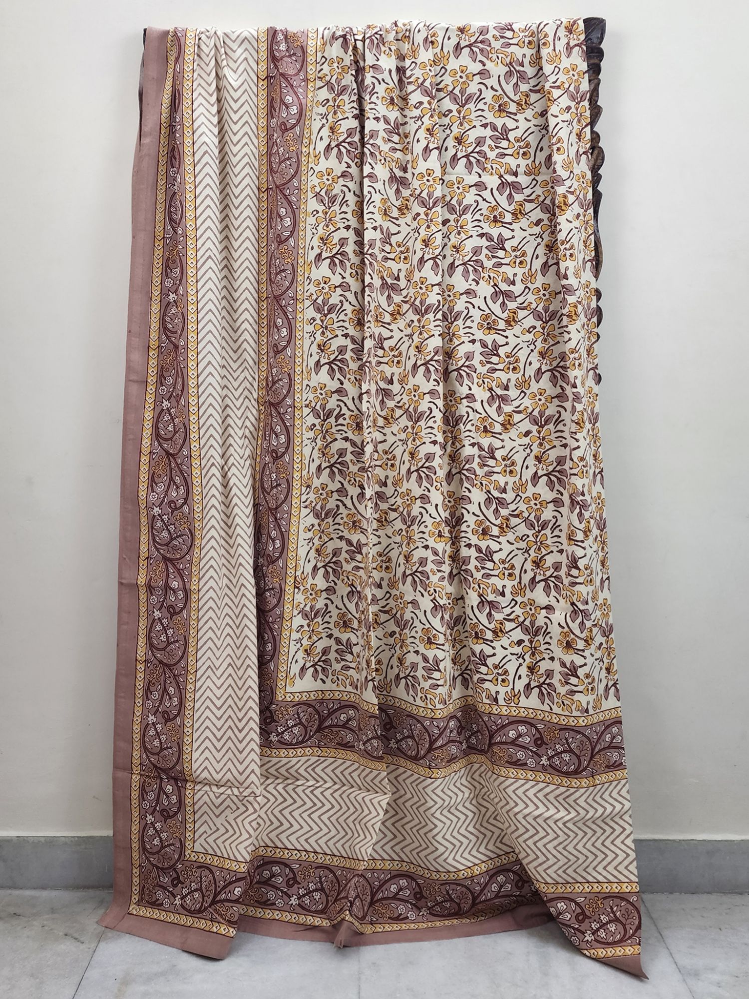Aabaad Manjari Pure Cotton hand block Printed Super Kingsize Bedsheet