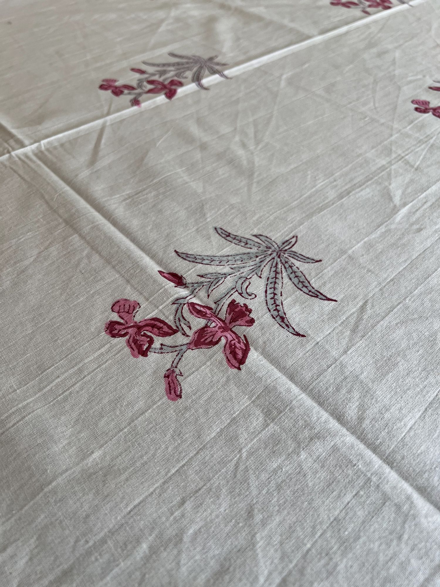 Aalaap 6 Seater hand block Printed Cotton Pink Burnt Rose Table Cover Taare