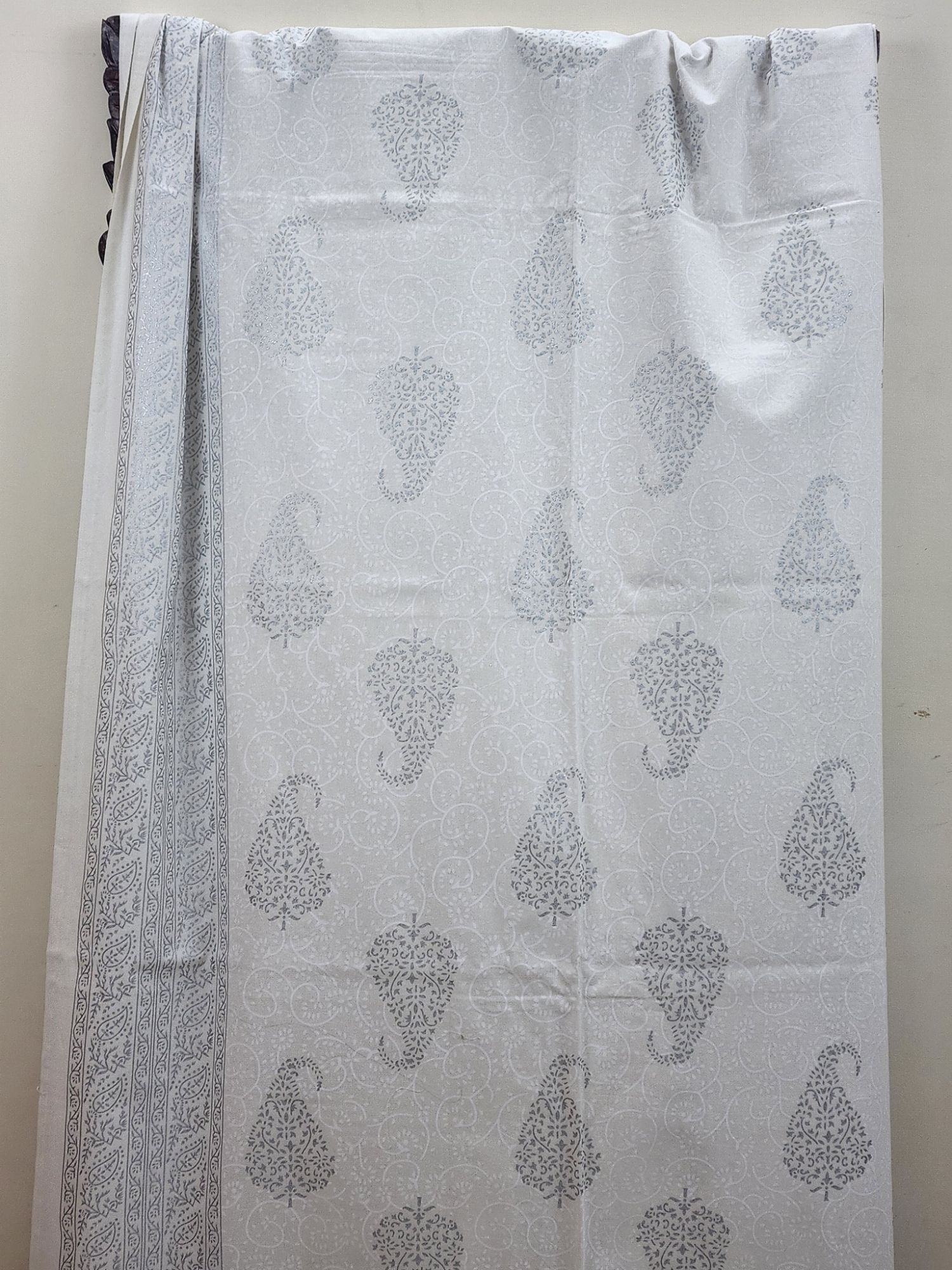 Sitaare Pure Cotton Queen Size Bedsheet White Silver