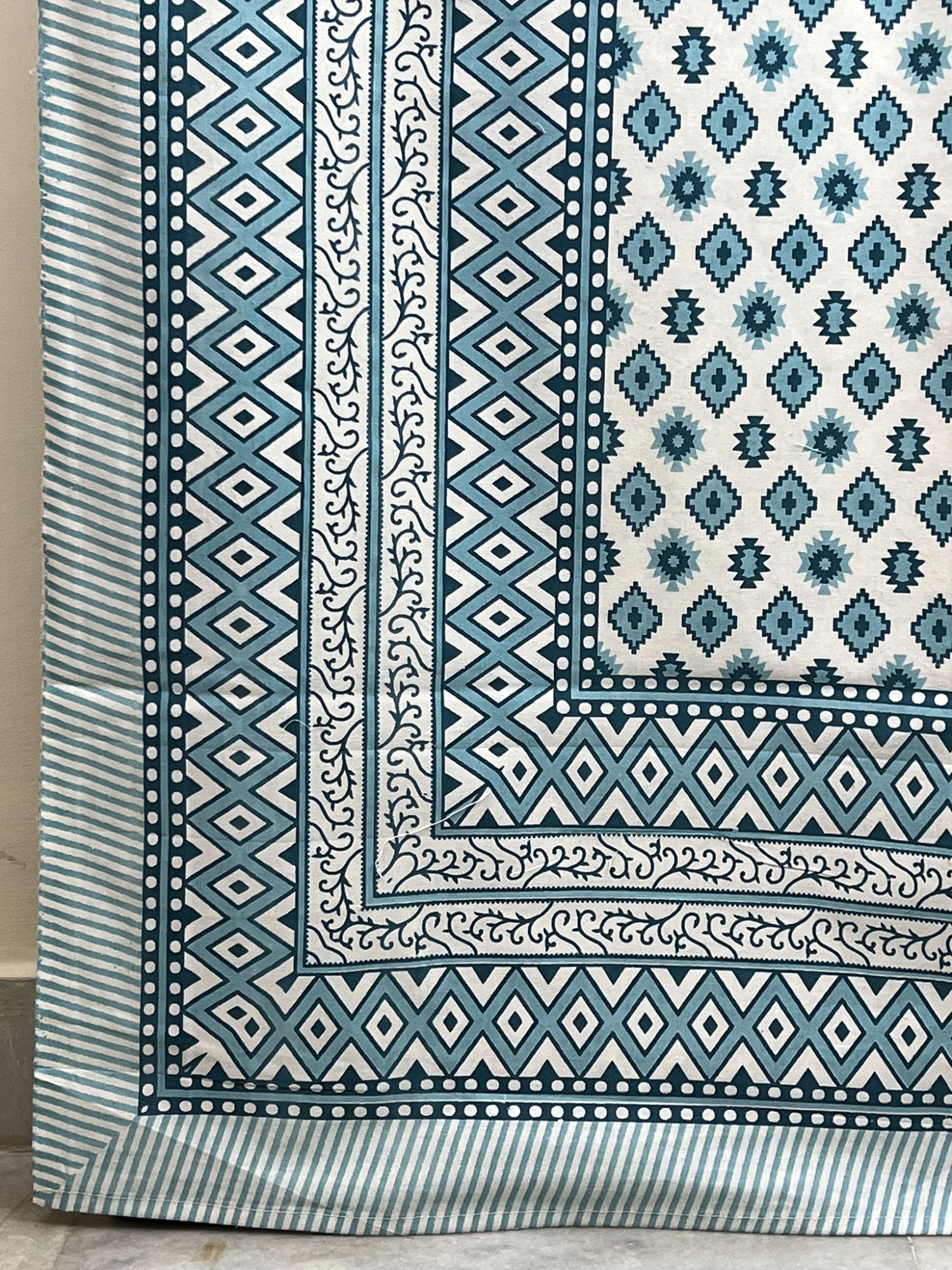 Itish Pure Cotton Queen Size Bedsheet