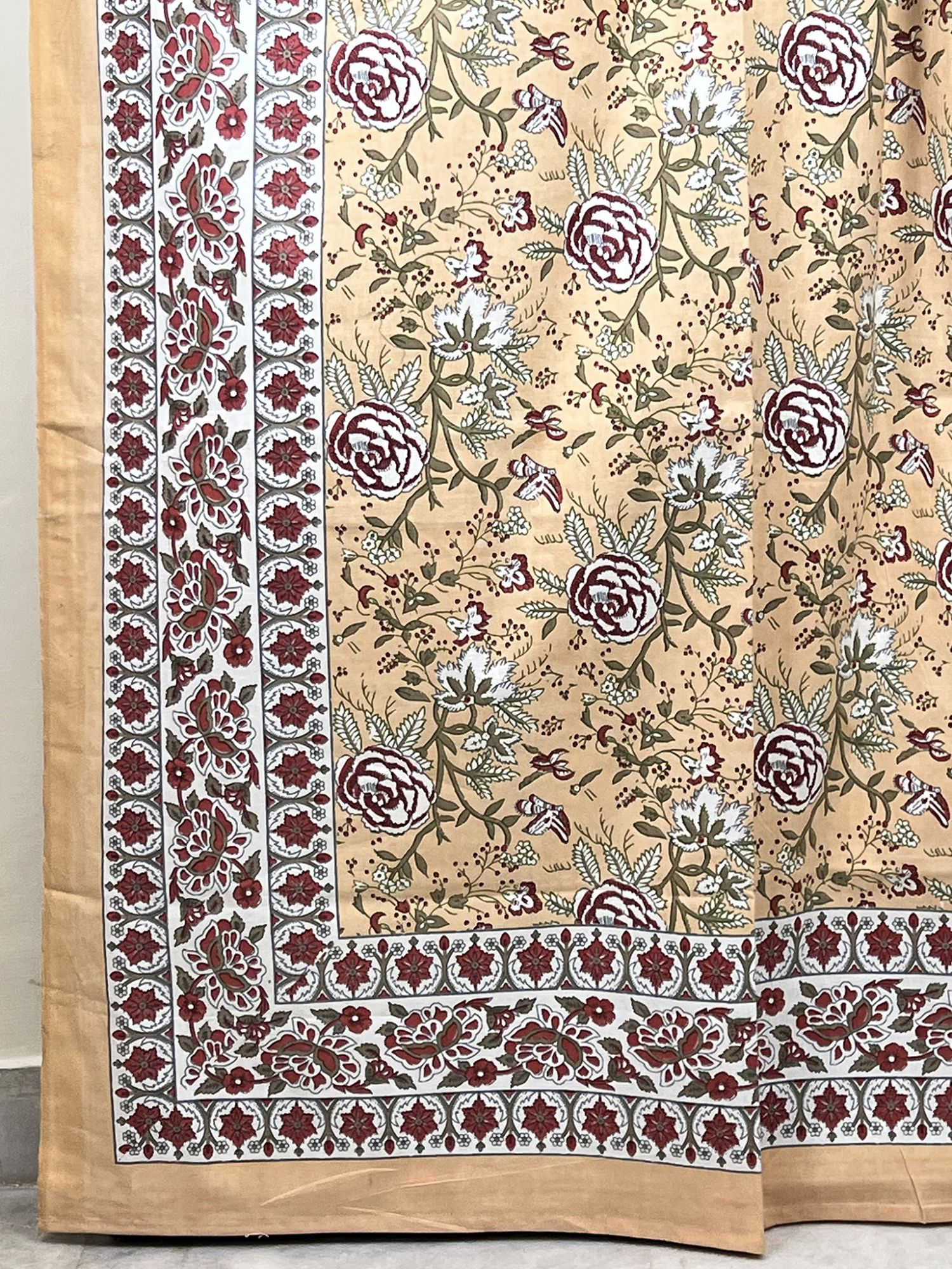 Trinabh Pure Cotton Queen Size Bedsheet