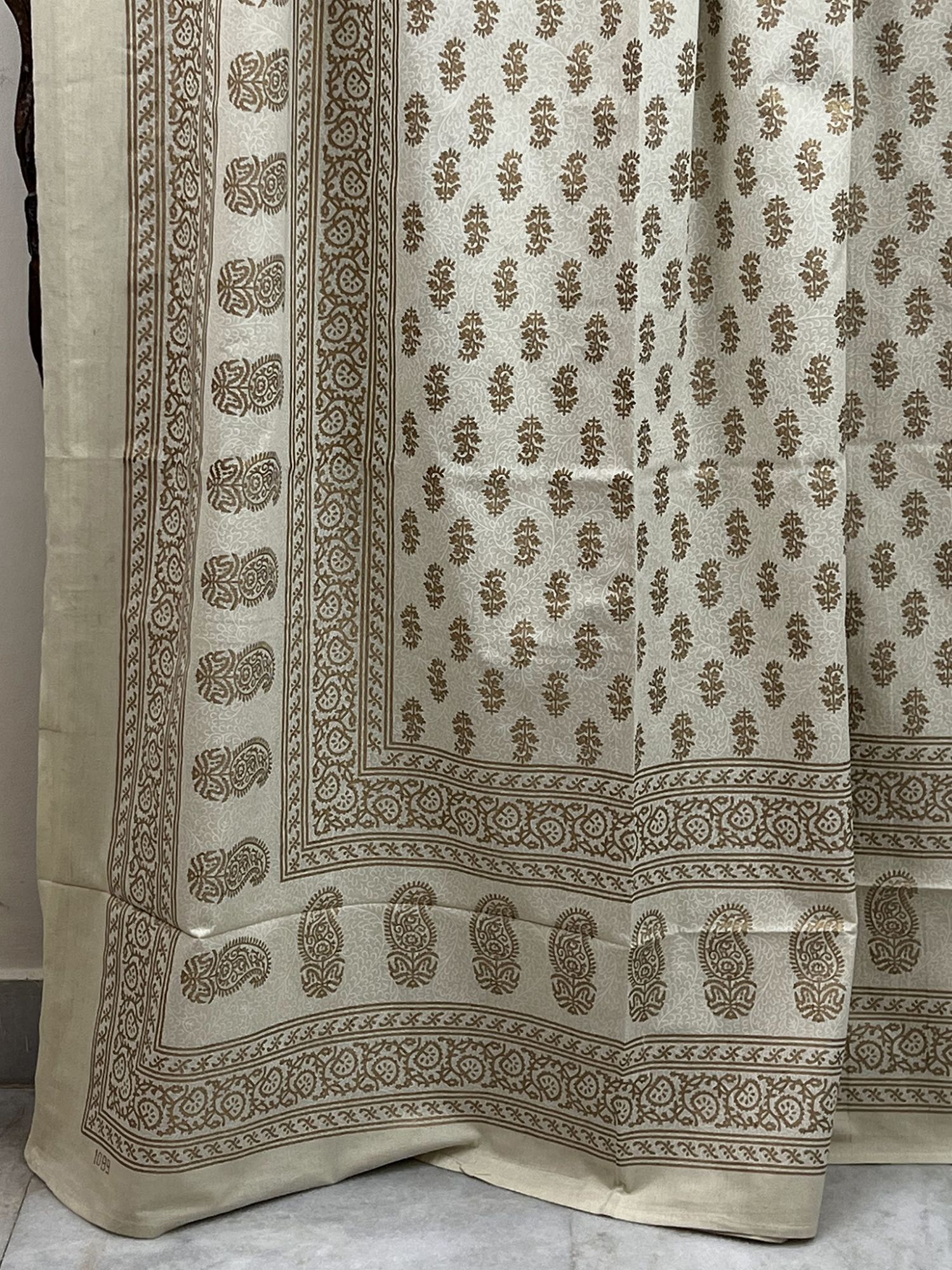 Sitaare Pure Cotton Queen Size Bedsheet Cream Gold