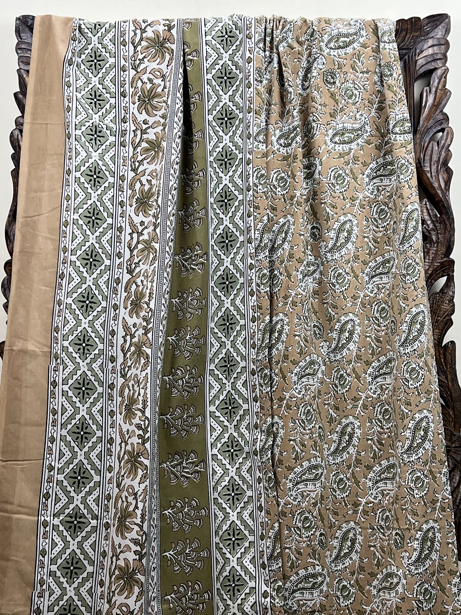 Mirzyaa Dalchini Pure Cotton Queen Size Bedsheet