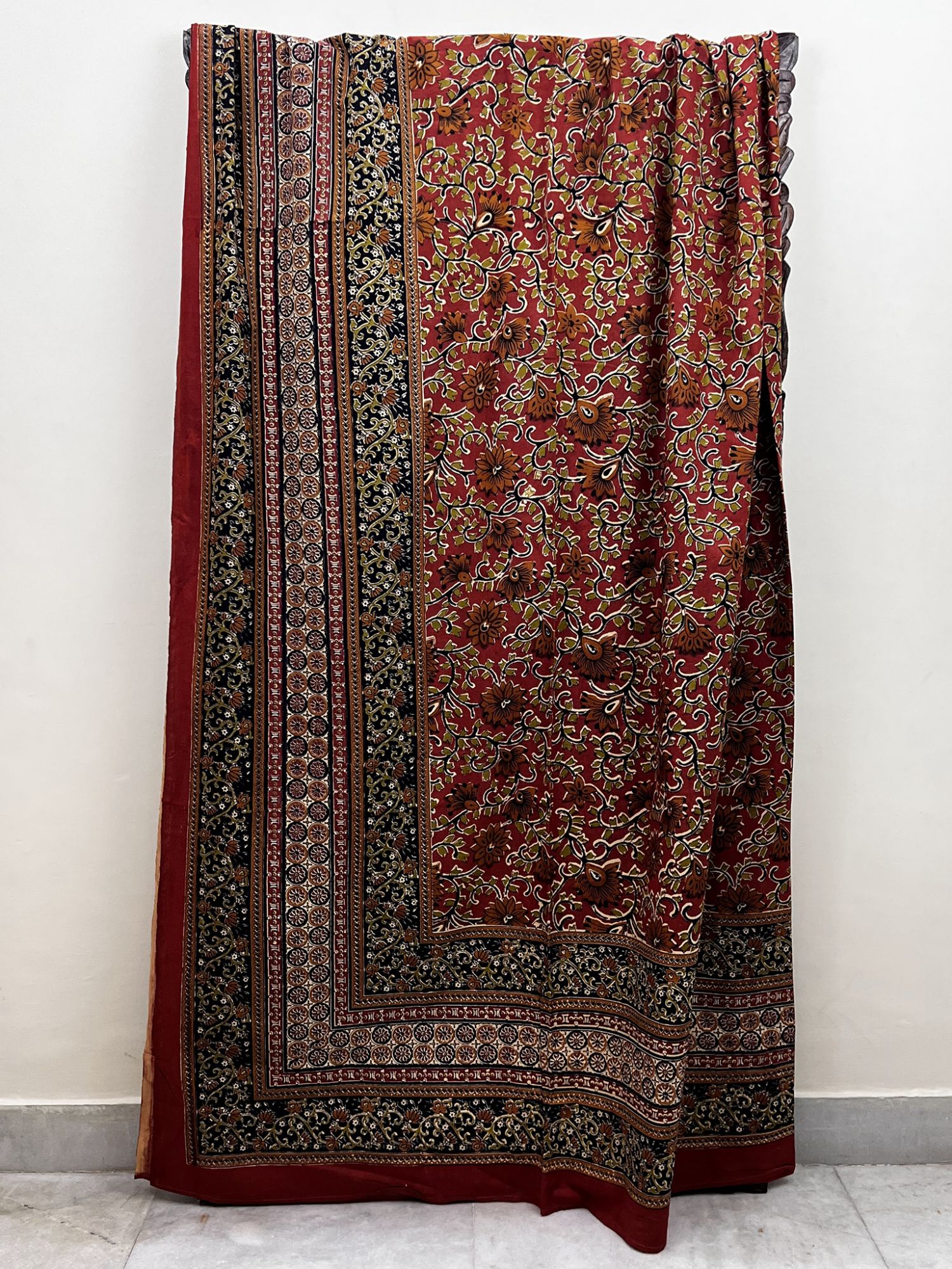 Mirzyaa Japakusum Pure Cotton Queen Size Bedsheet